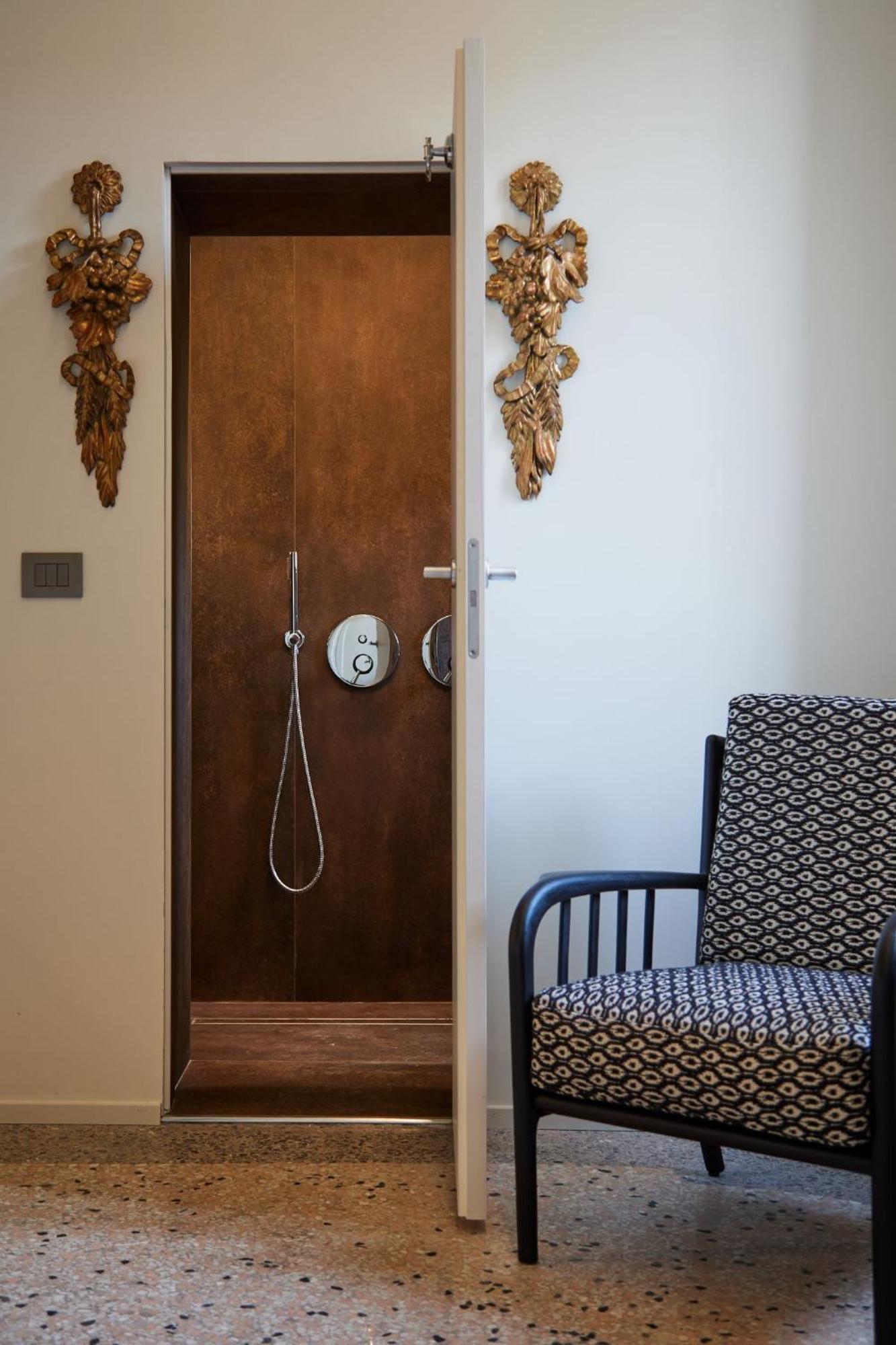 Palazzina Riva Appartamento *