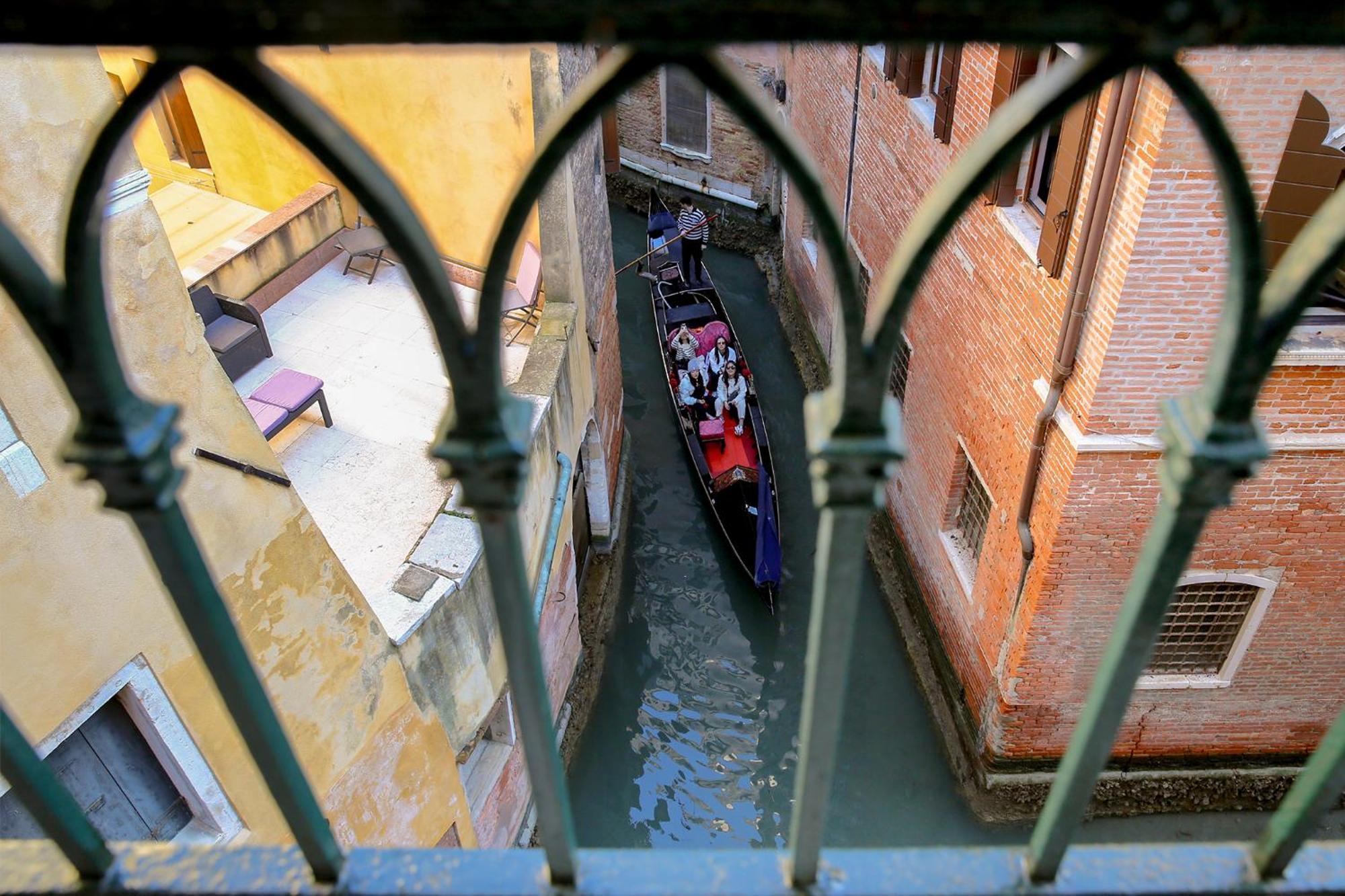 Flat With Canal View Near San Marco Appartamento