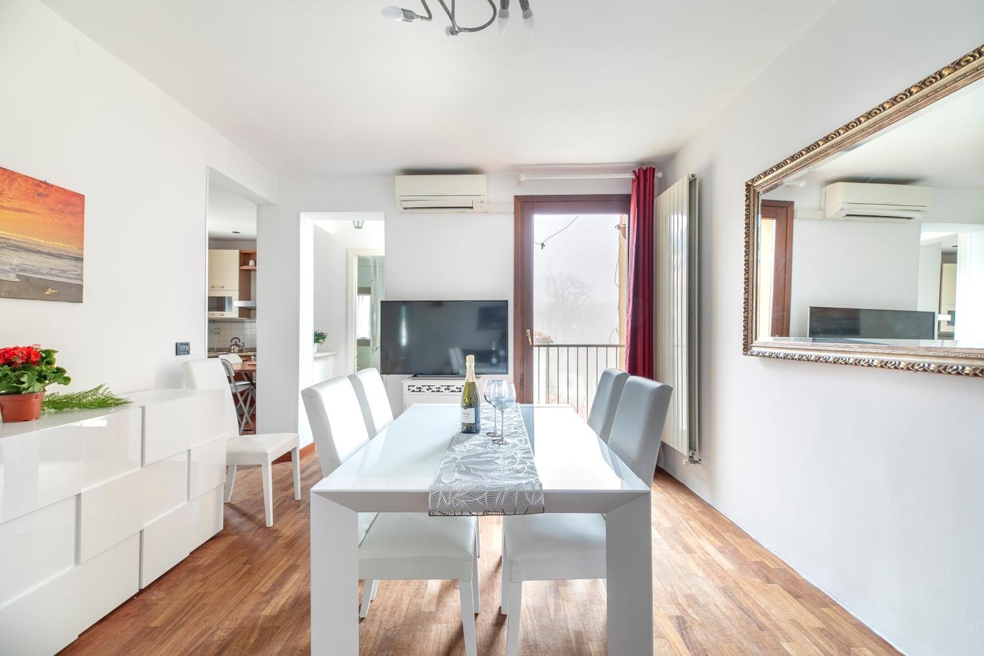 Lovely Apatment For 7 Person - Ac -wifi * Venetië