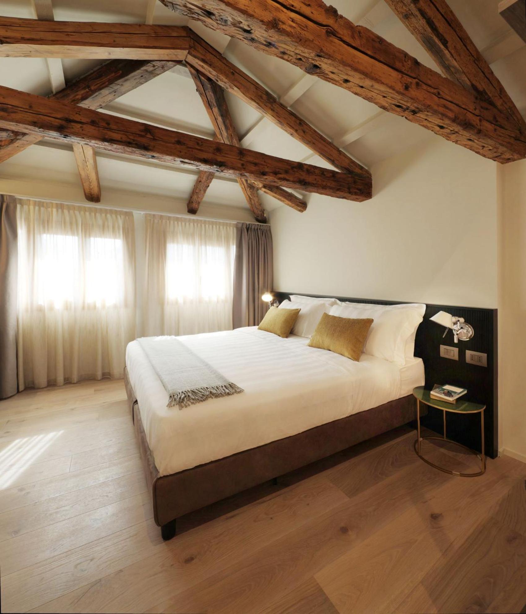 Palazzina Riva Appartamento *
