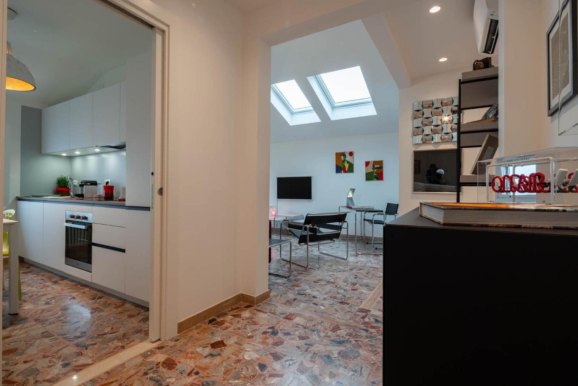 Iconic - View In Appartement Venise