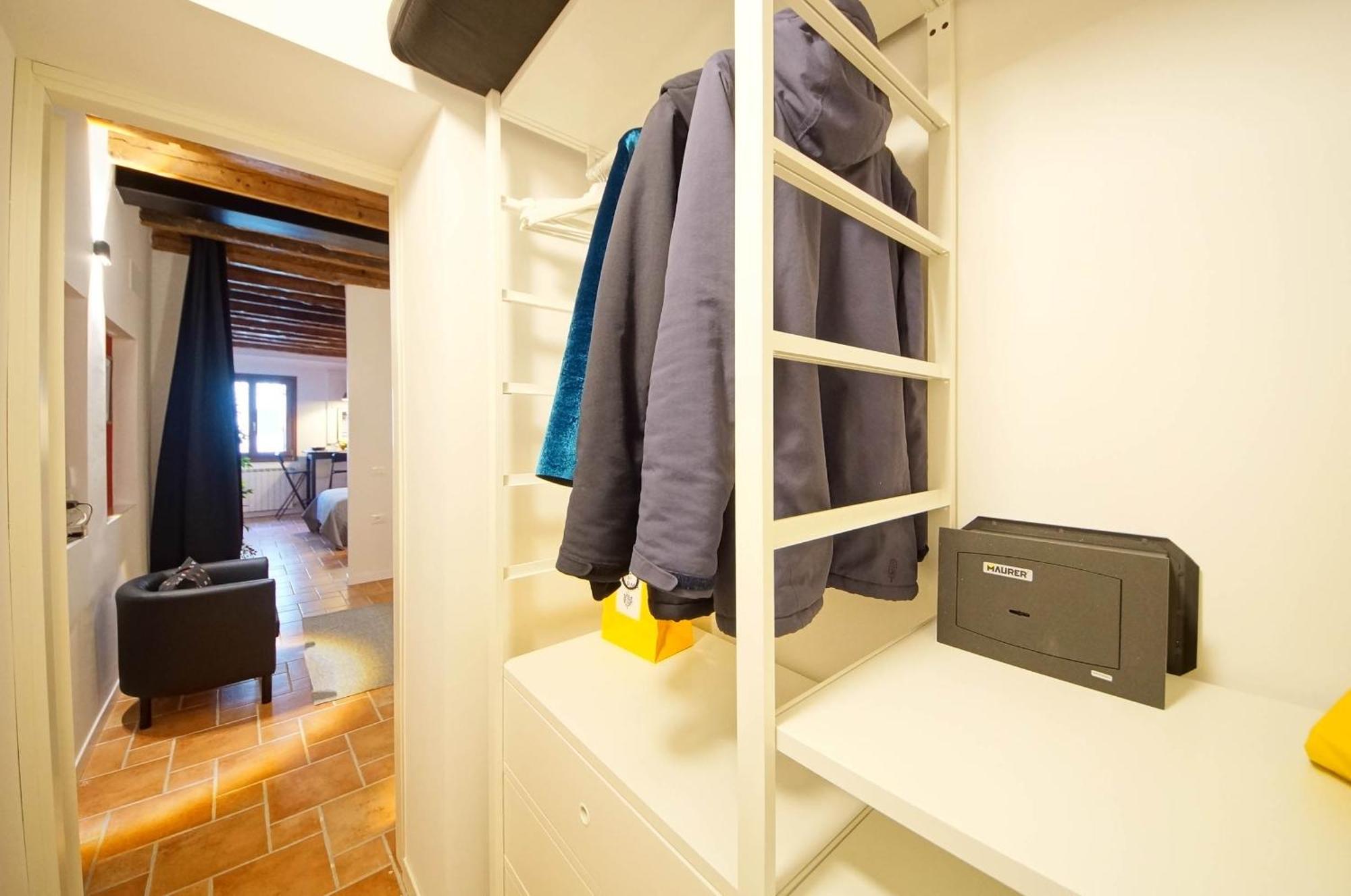 Dolcevita N 517 Canal View * Venise