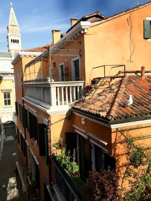 Incredible Location In San Marco's Square, Venedig