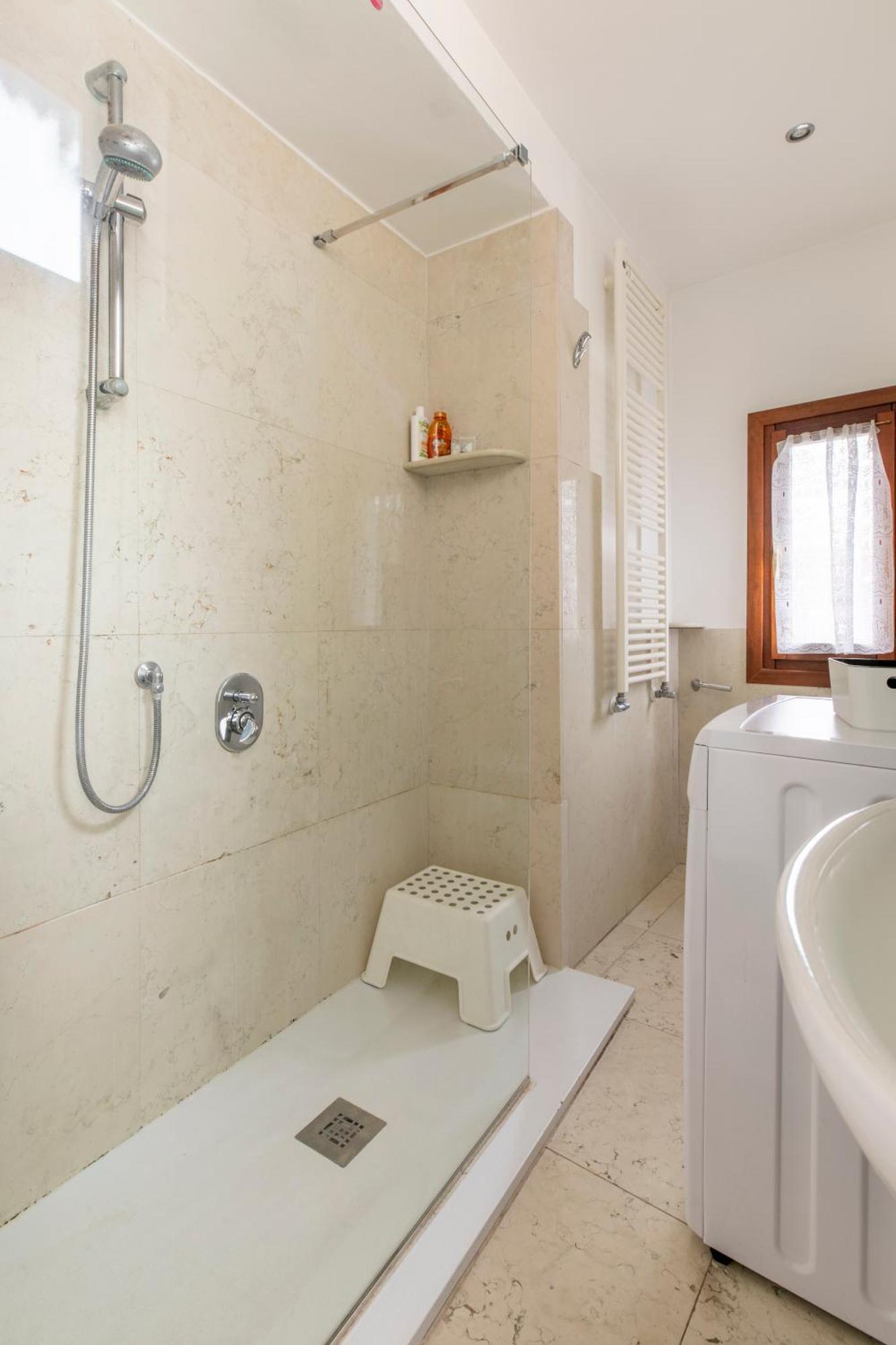 Appartement Lovely Apatment For 7 Person - Ac -wifi *