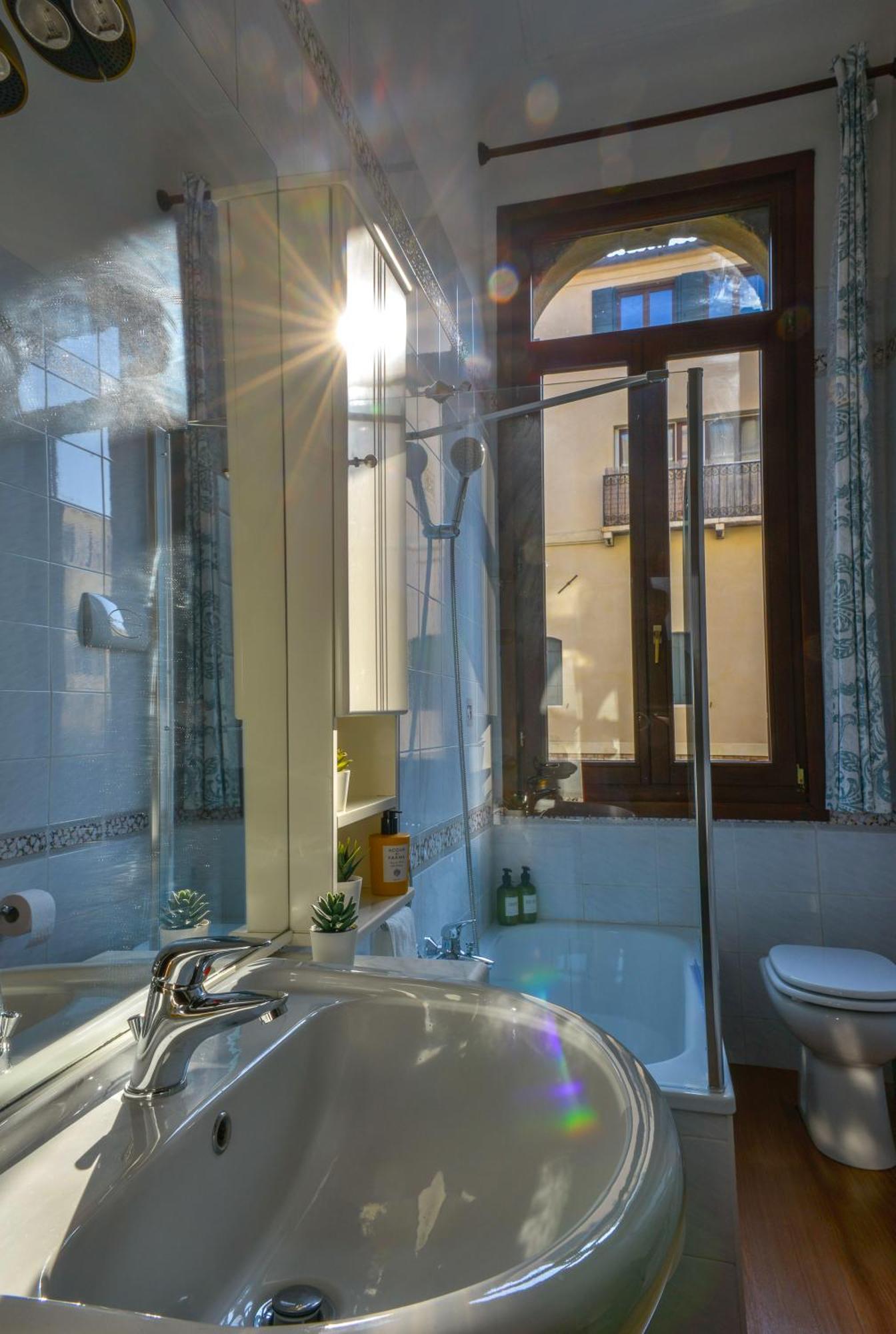 Apartment Ca' Dino - Canal View Venedig