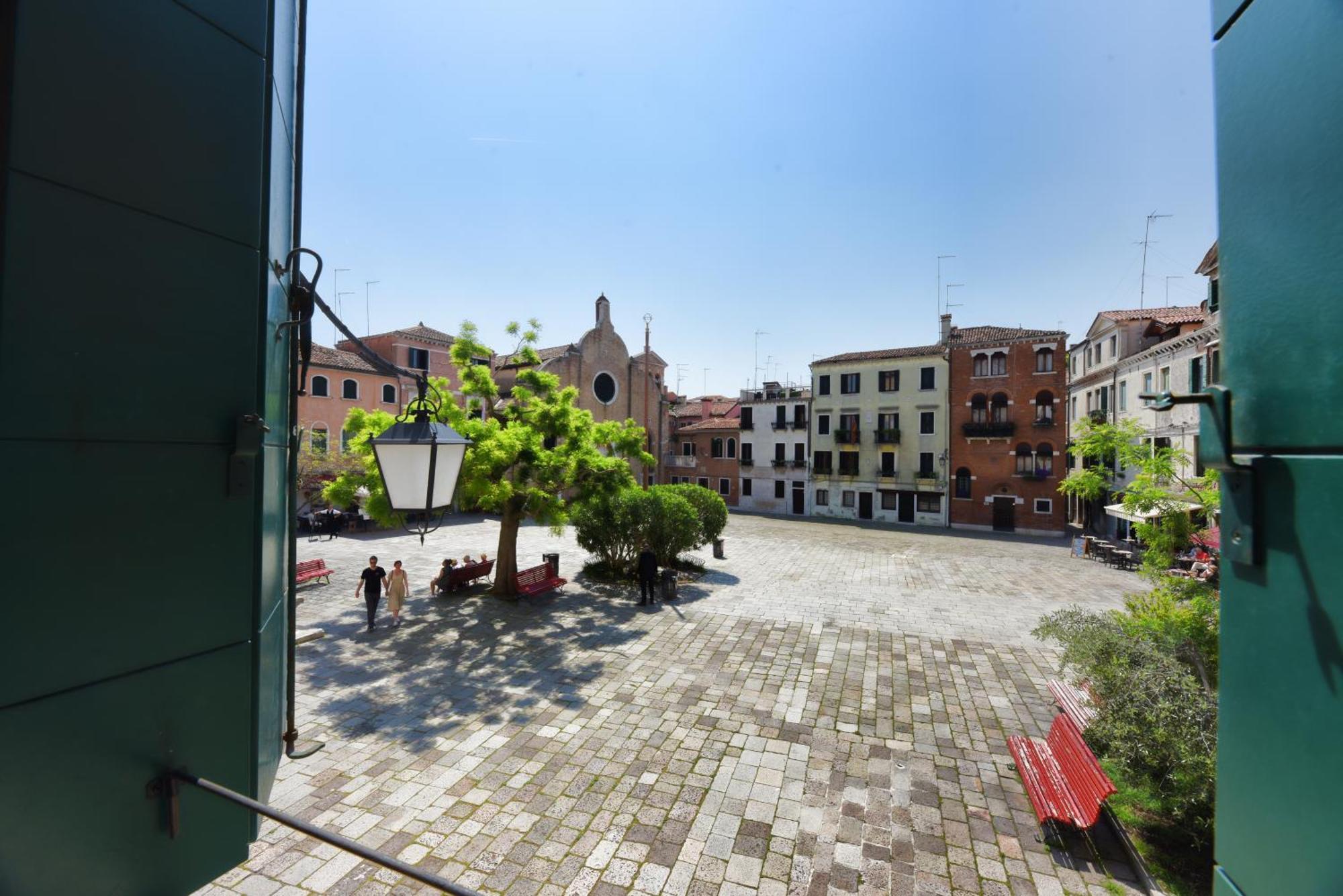 Appartement Soderini Splendor: First Floor Palazzo Charm At Castello Square *