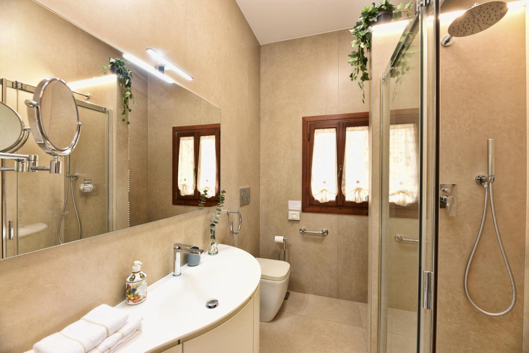 Soderini Splendor: First Floor Palazzo Charm At Castello Square Appartement *