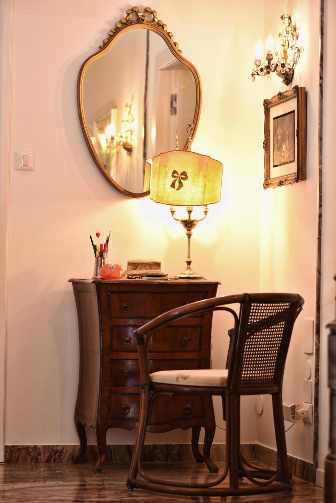Appartement Soderini Splendor: First Floor Palazzo Charm At Castello Square