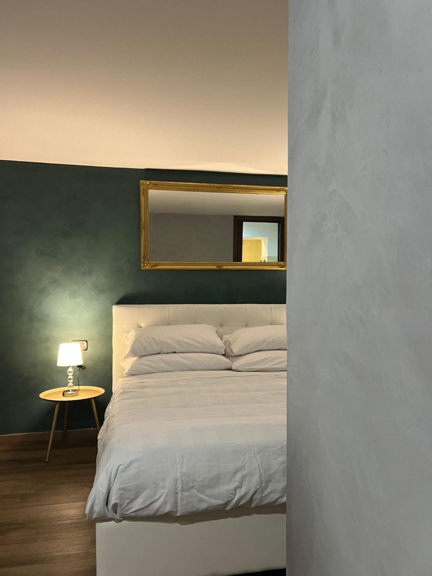 Apartment Biennale 1215