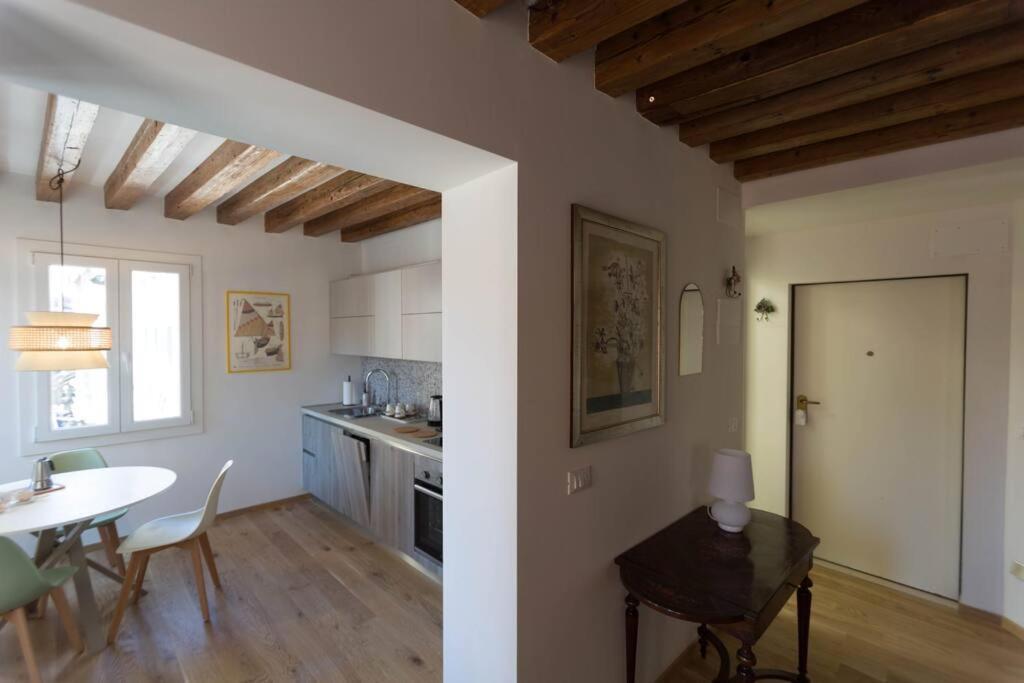 Aponalview 027042-loc-12481 Appartement Venetië