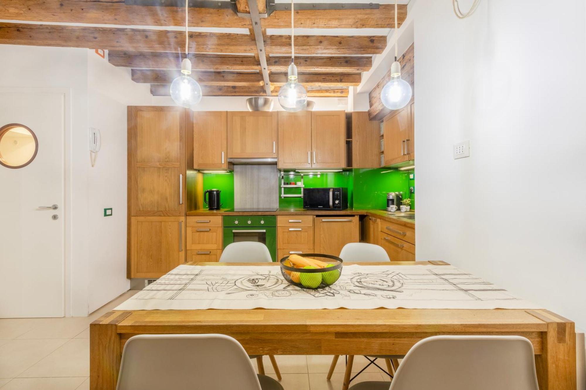 Accessible Groundfloor Near Station - Ca Rezzonico Appartement Venise