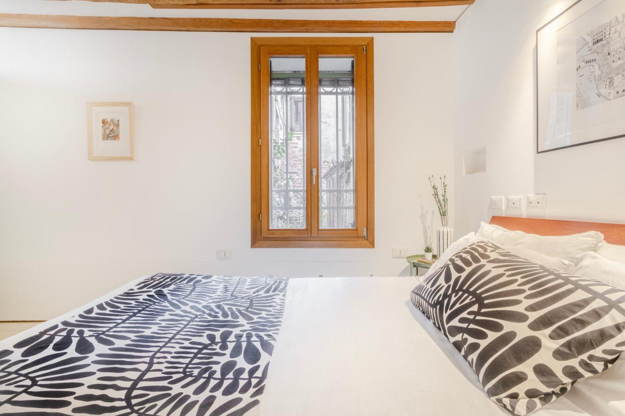 Accessible Groundfloor Near Station - Ca Rezzonico Venise