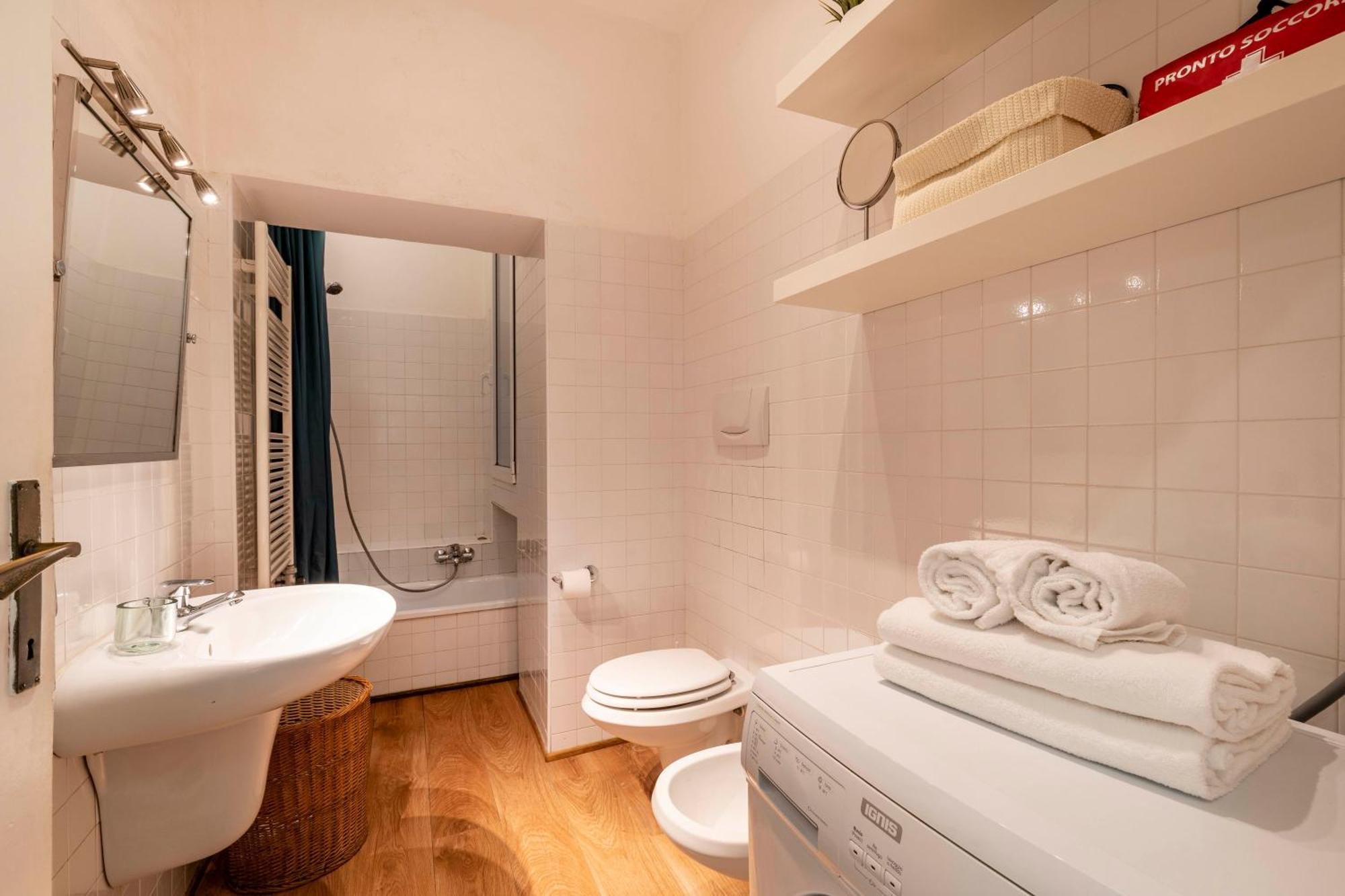True Apartment *