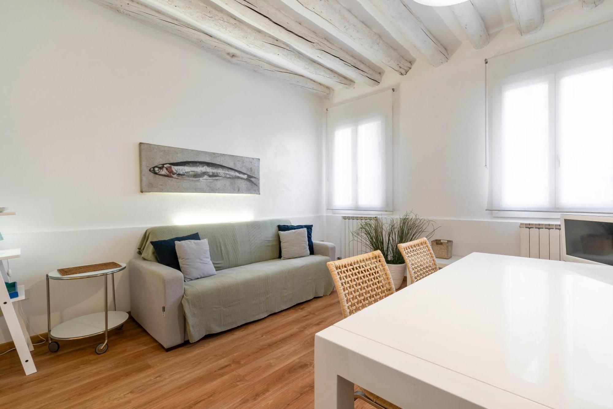 Apartment True