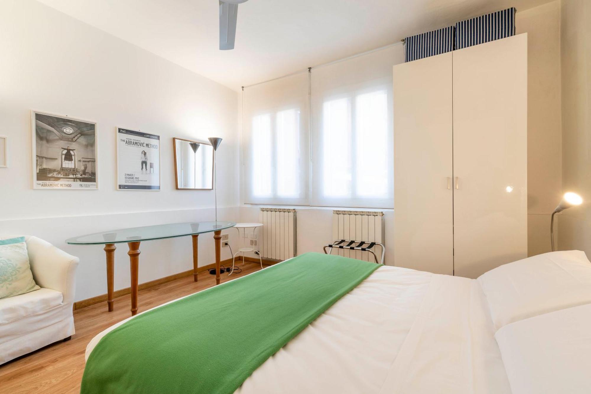 True Apartment *