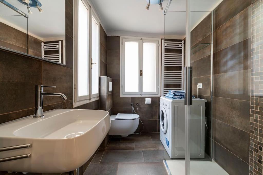 Ca Dei Zoti3 With Luggage Appartement
