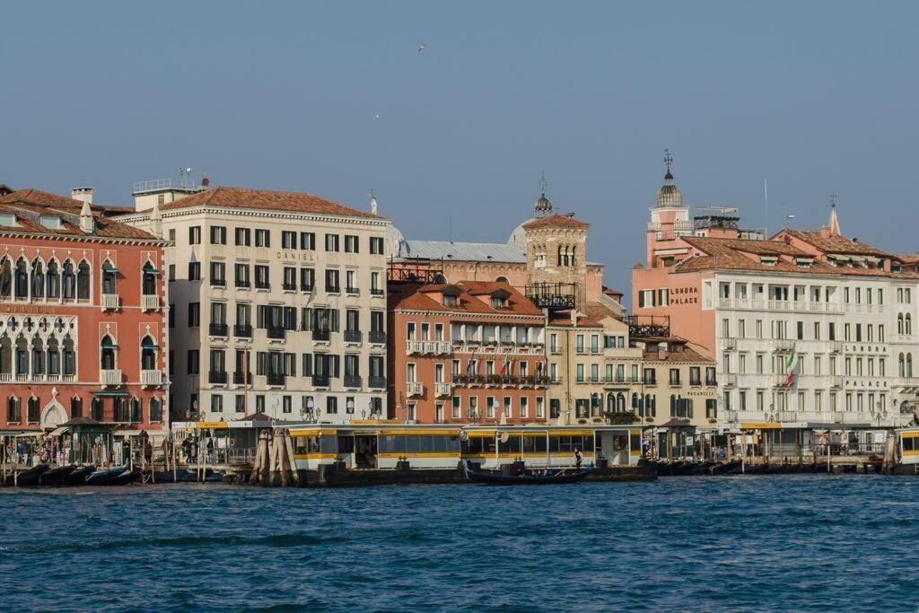 Ca' De Mezo Near San Marco *