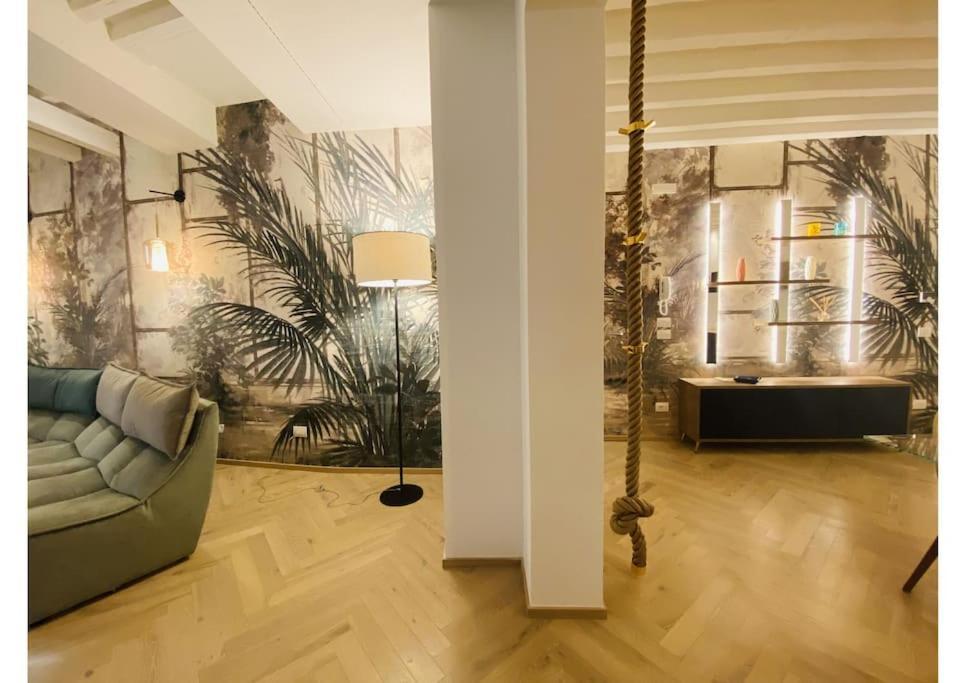 Sweet Time Venice, Luxury San Marco Frezzaria Apt! * Venice