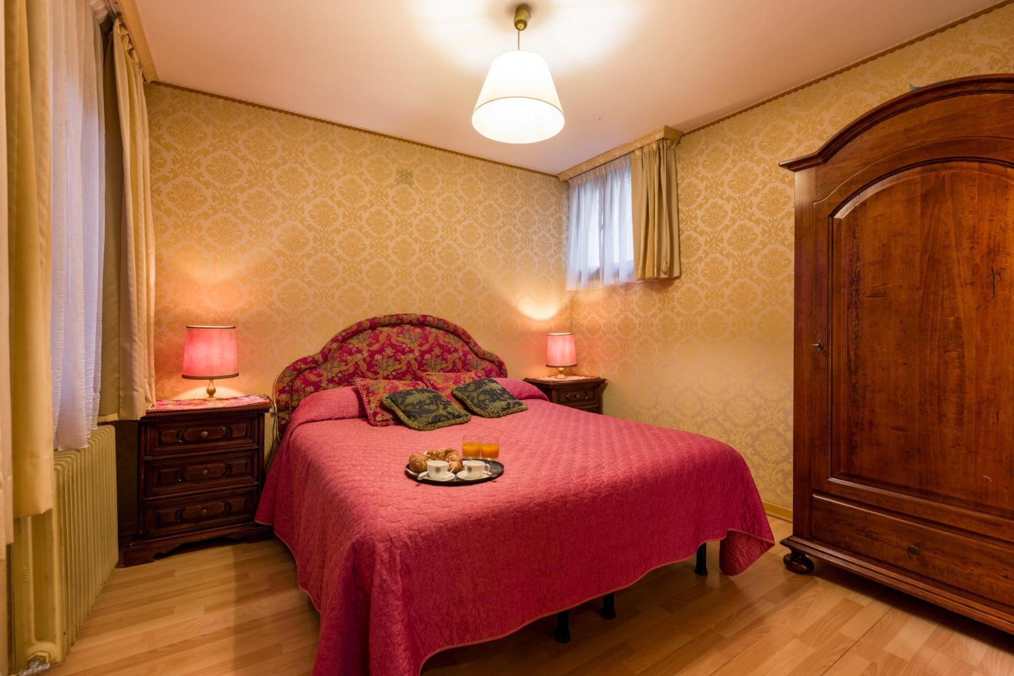 Appartement Lover's Nest In San Marco Square Venetië