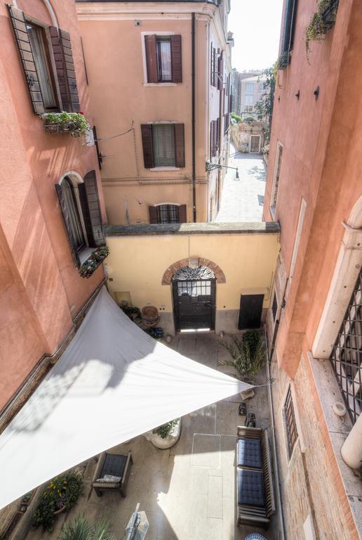 Ca' Della Corte Couette-café
