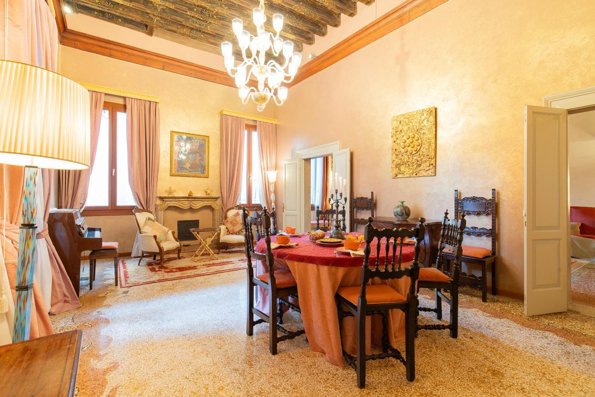 Casa vacanze Fortuny3967 & Wine