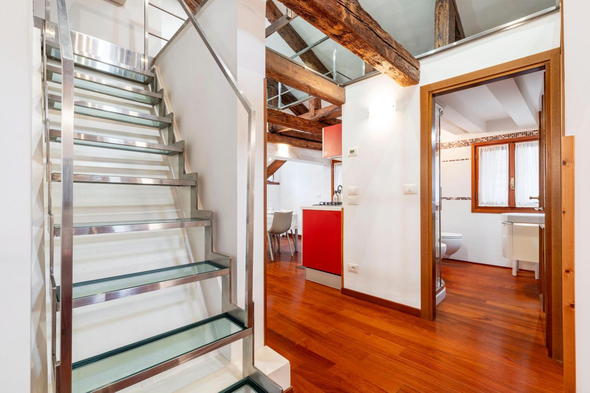 Glass House - Loft 2 Minutes To Rialto Bridge & View Venedig