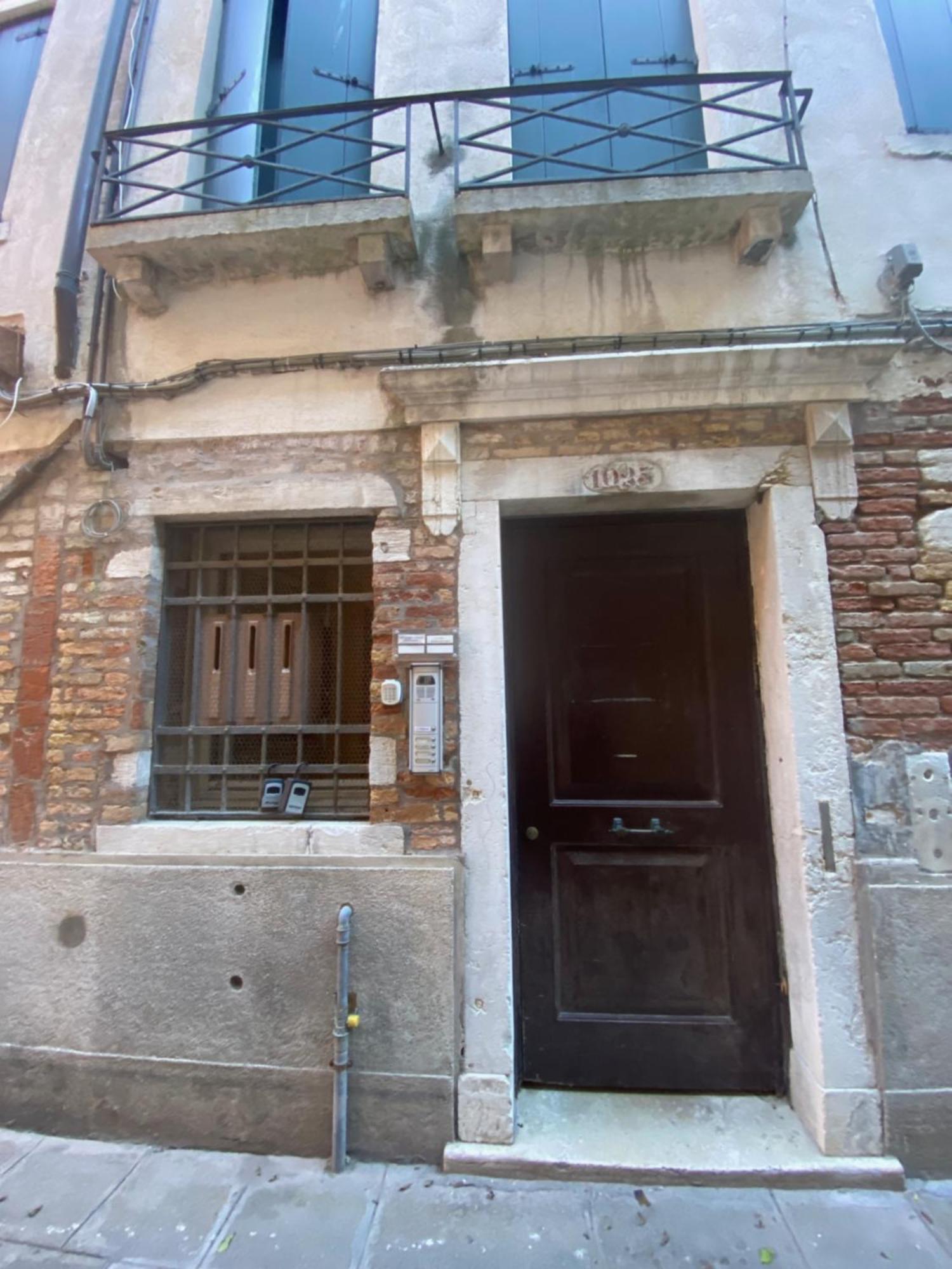 Ca' Laura - San Marco Canal View Appartement