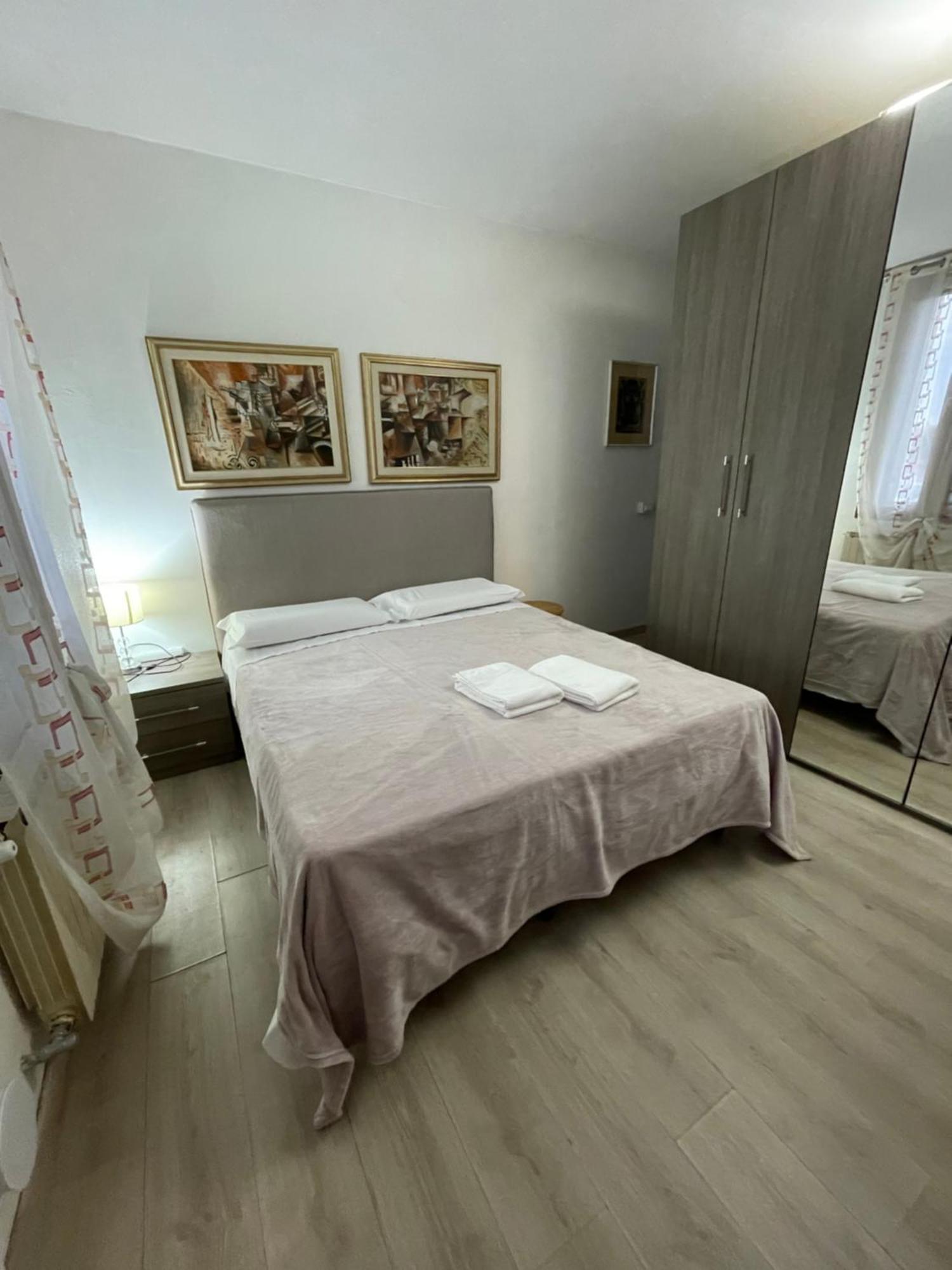 Harry's Canal View Appartement Venetië