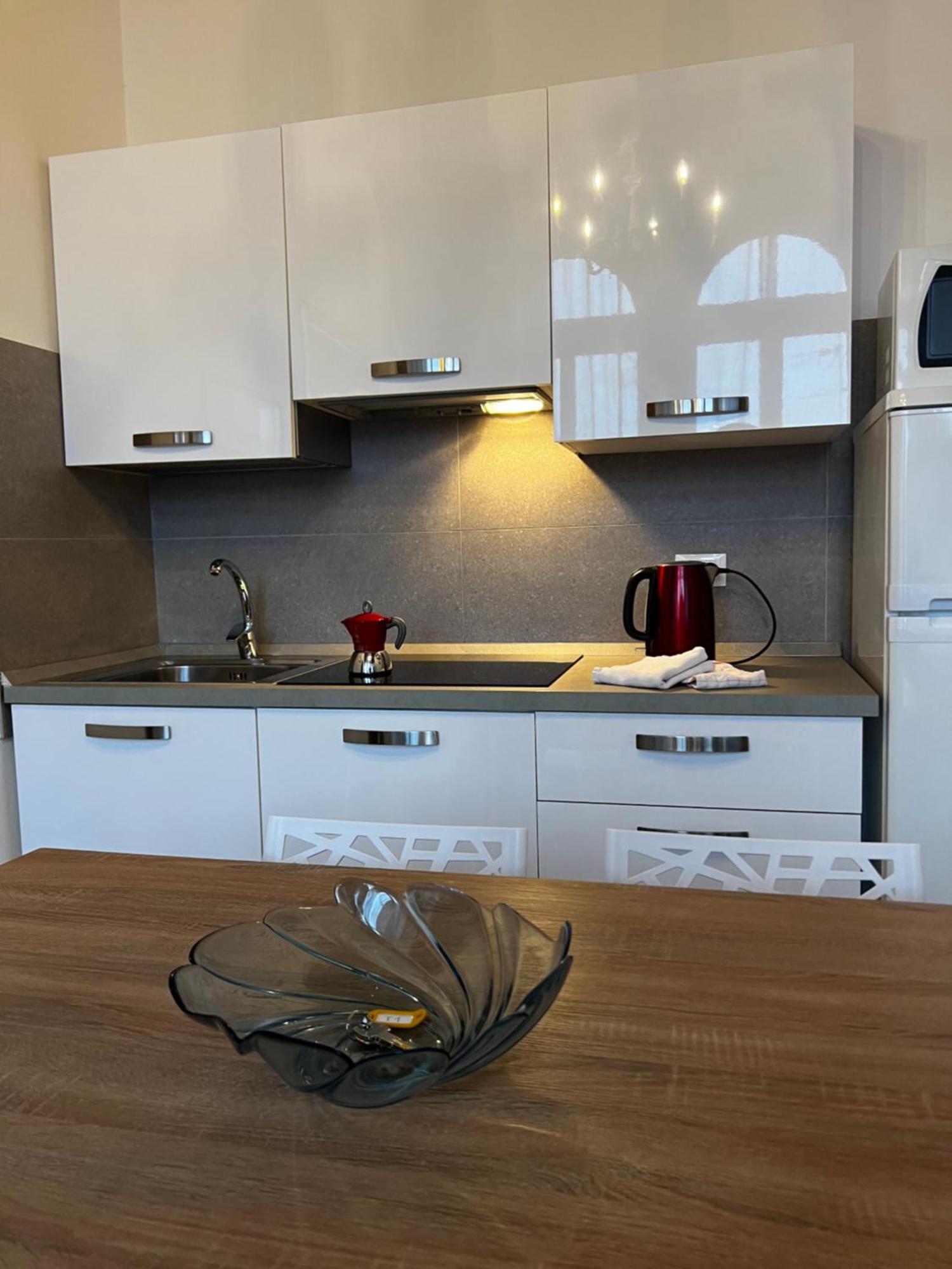 Appartamento Tintoretto 1 Con Terrazza Sopra Il Tetto, 3 Bagni, 3 Grandi Da Letto, Super Nuovo *