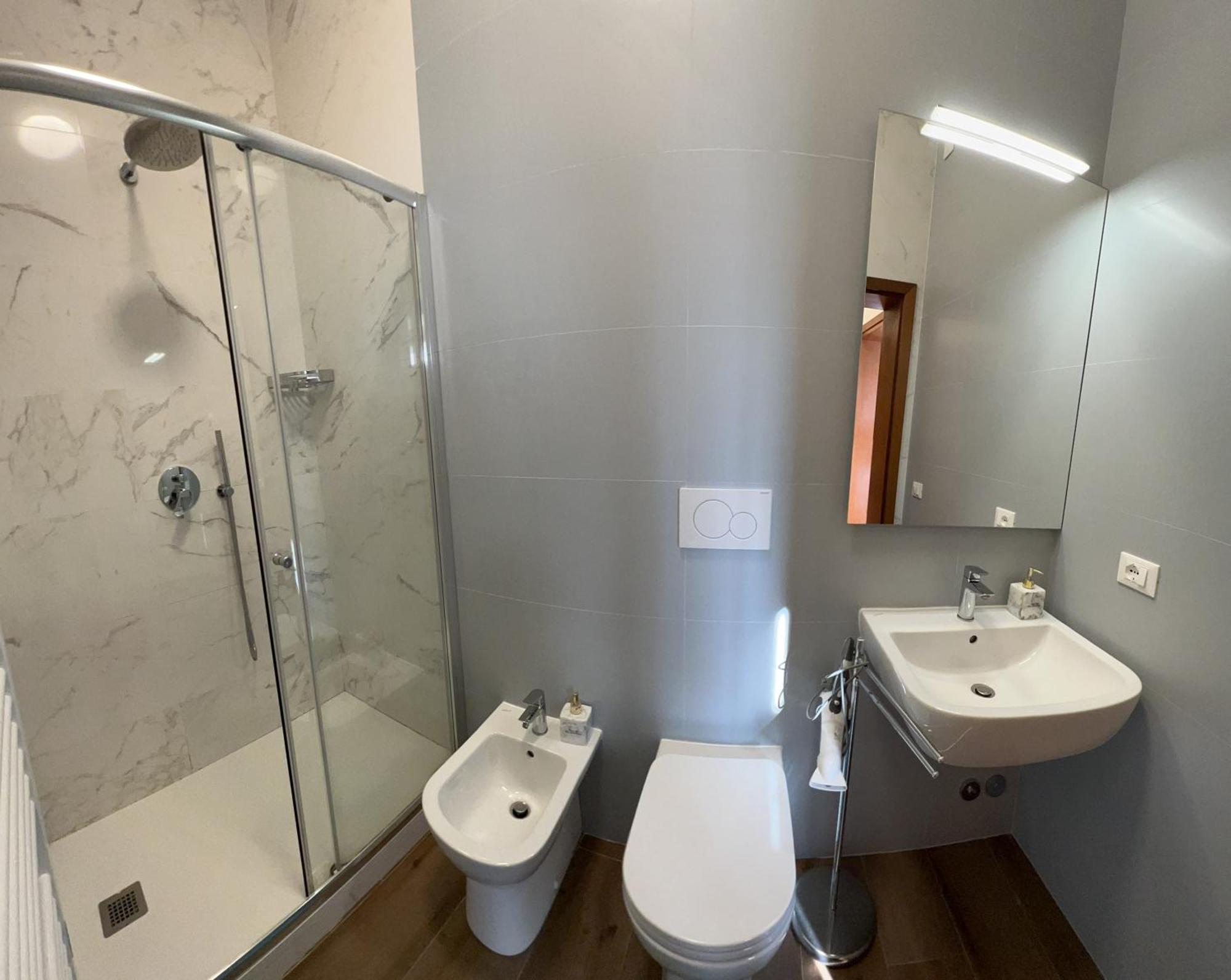 Appartamento Tintoretto 1 Con Terrazza Sopra Il Tetto, 3 Bagni, 3 Grandi Da Letto, Super Nuovo *