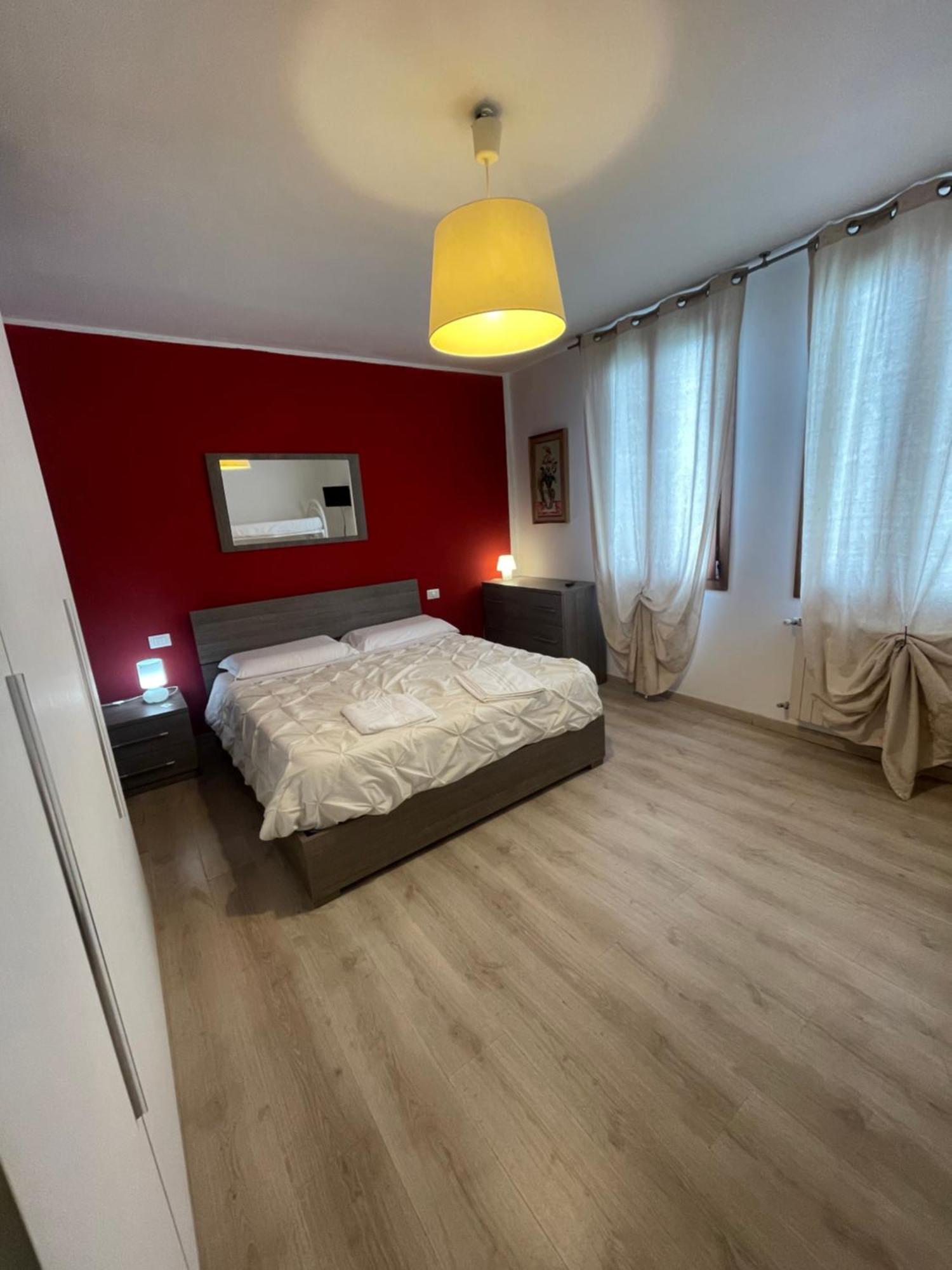 Romantic Enchantment With Private Bathroom *