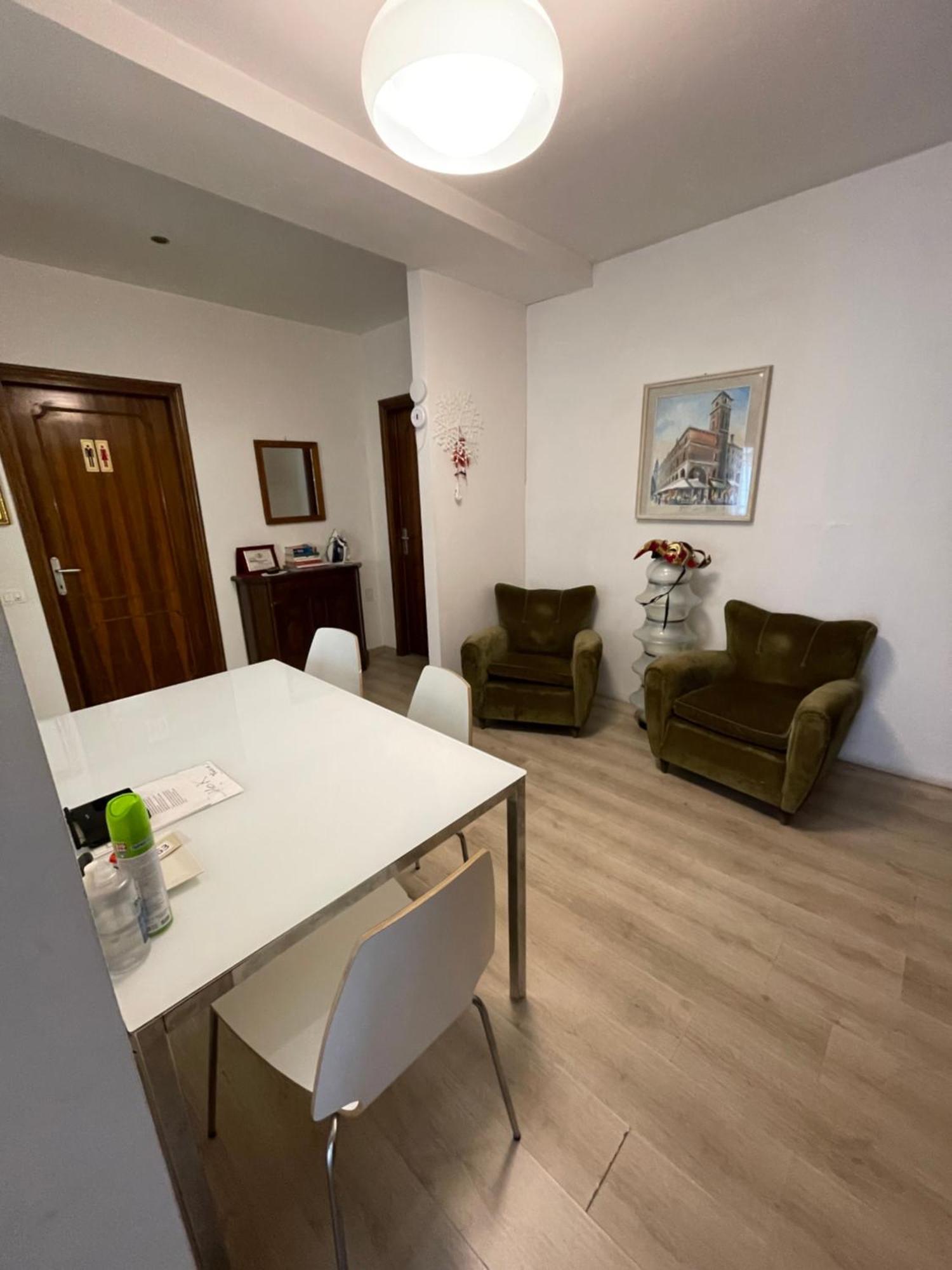 Harry's Canal View Appartement Venetië