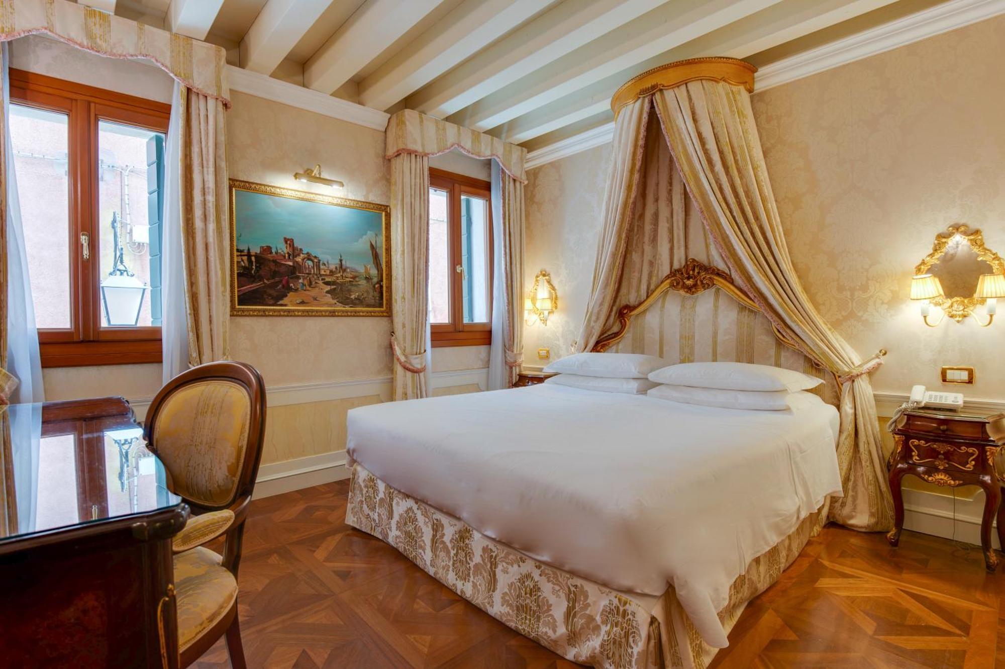 Hotel Canal Grande Venedig