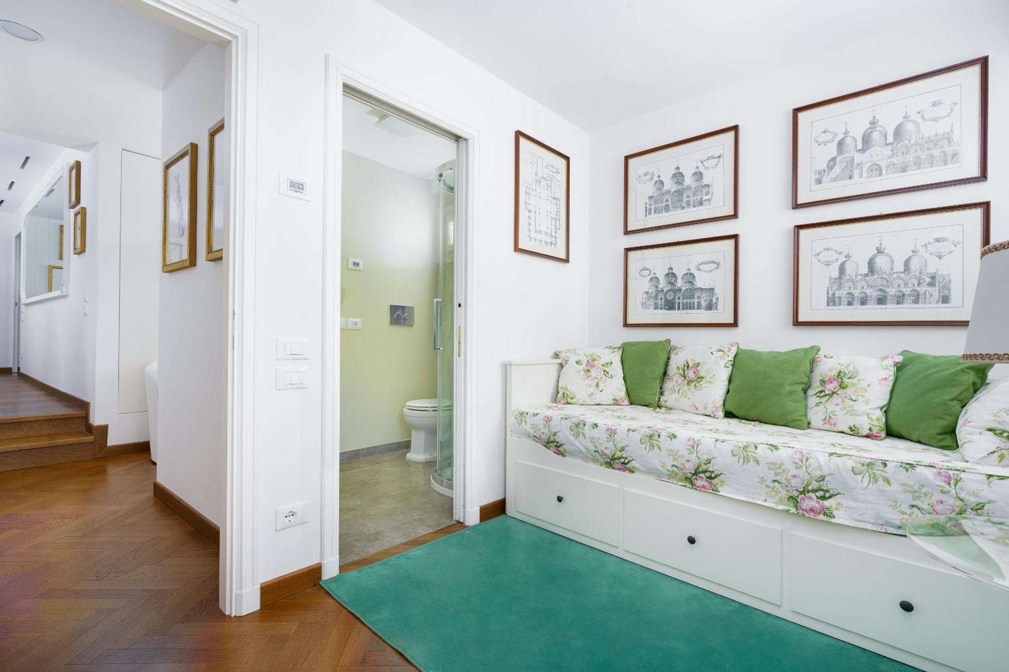 Due Leoni Terrace In St Mark's Square * Venedig