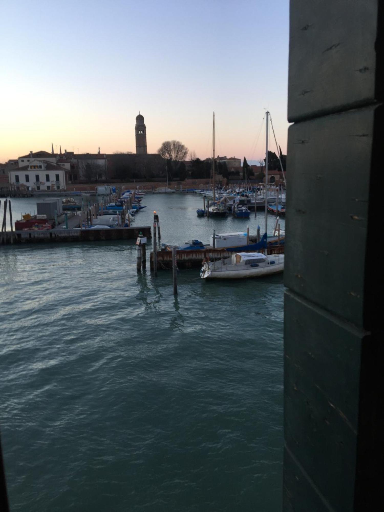 Romantic Enchantment With Private Bathroom * Venise