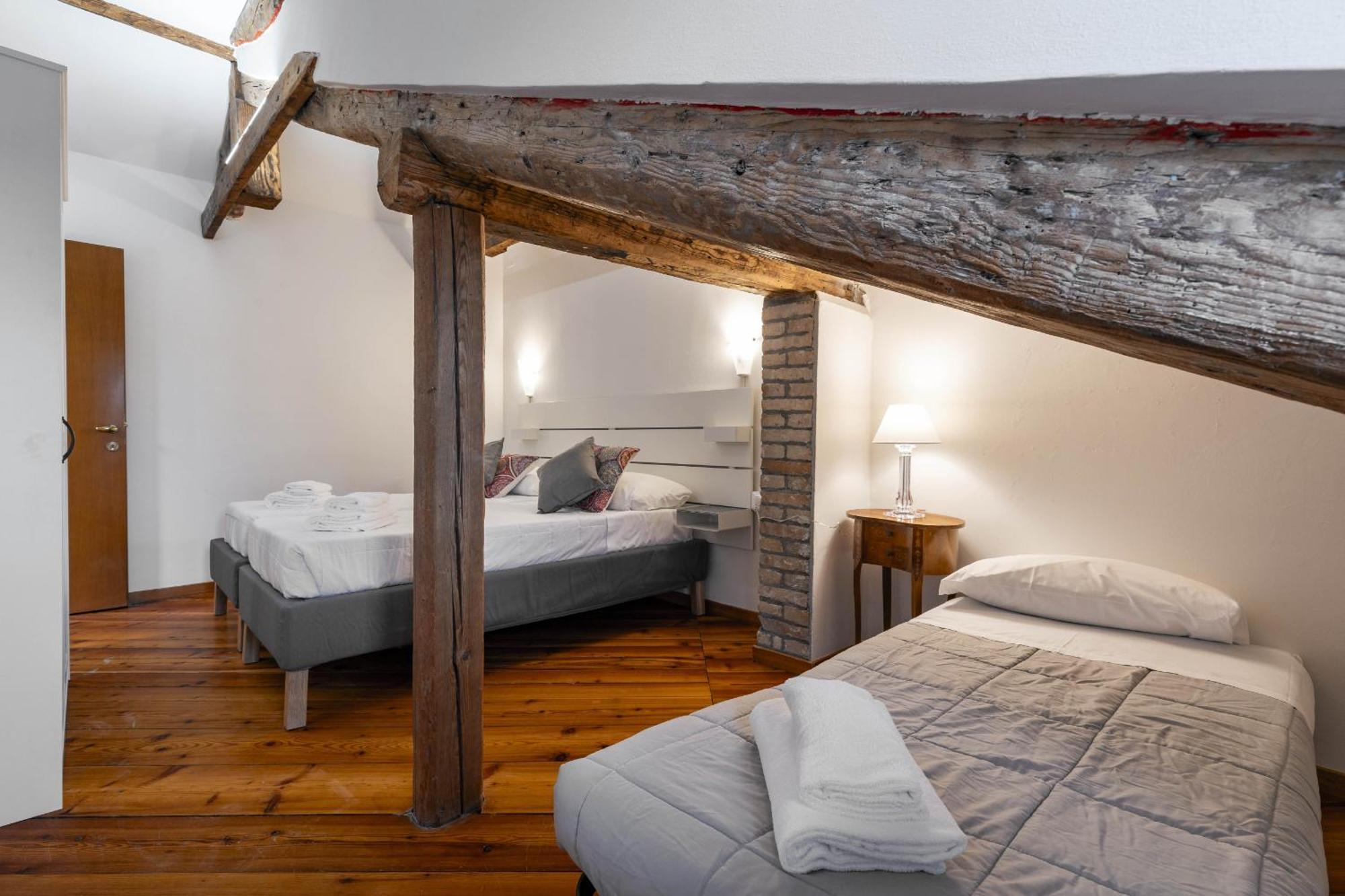 Accademia Sunshine With Terrace Appartement