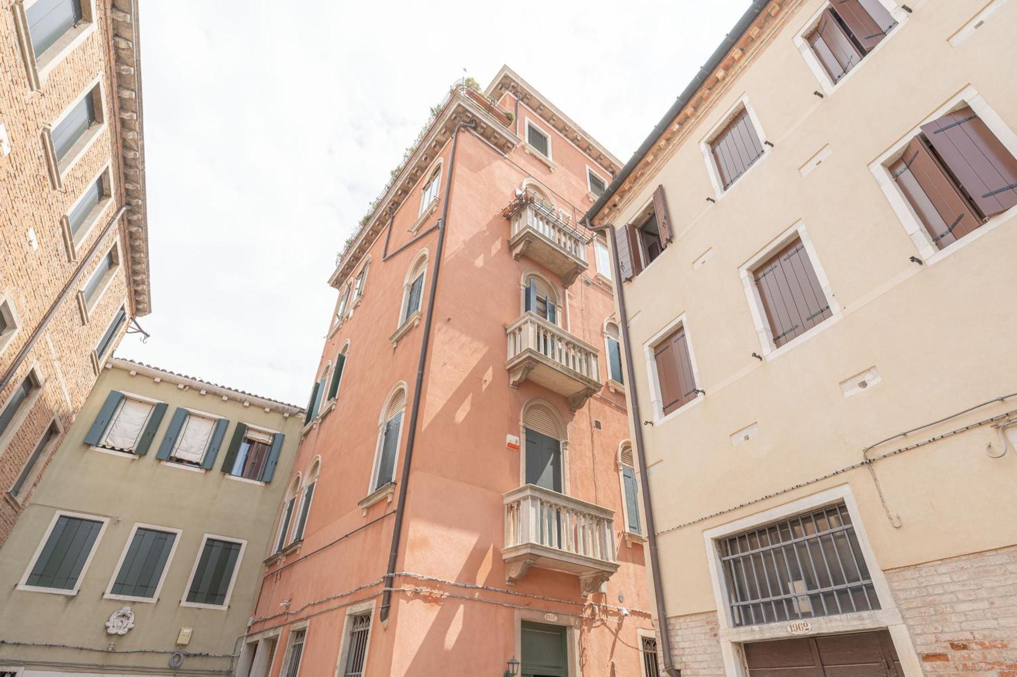 Casa Luna - Vicino Stazione Dei Treni Apartment *
