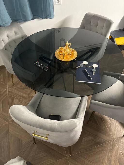 Gloria Luxury