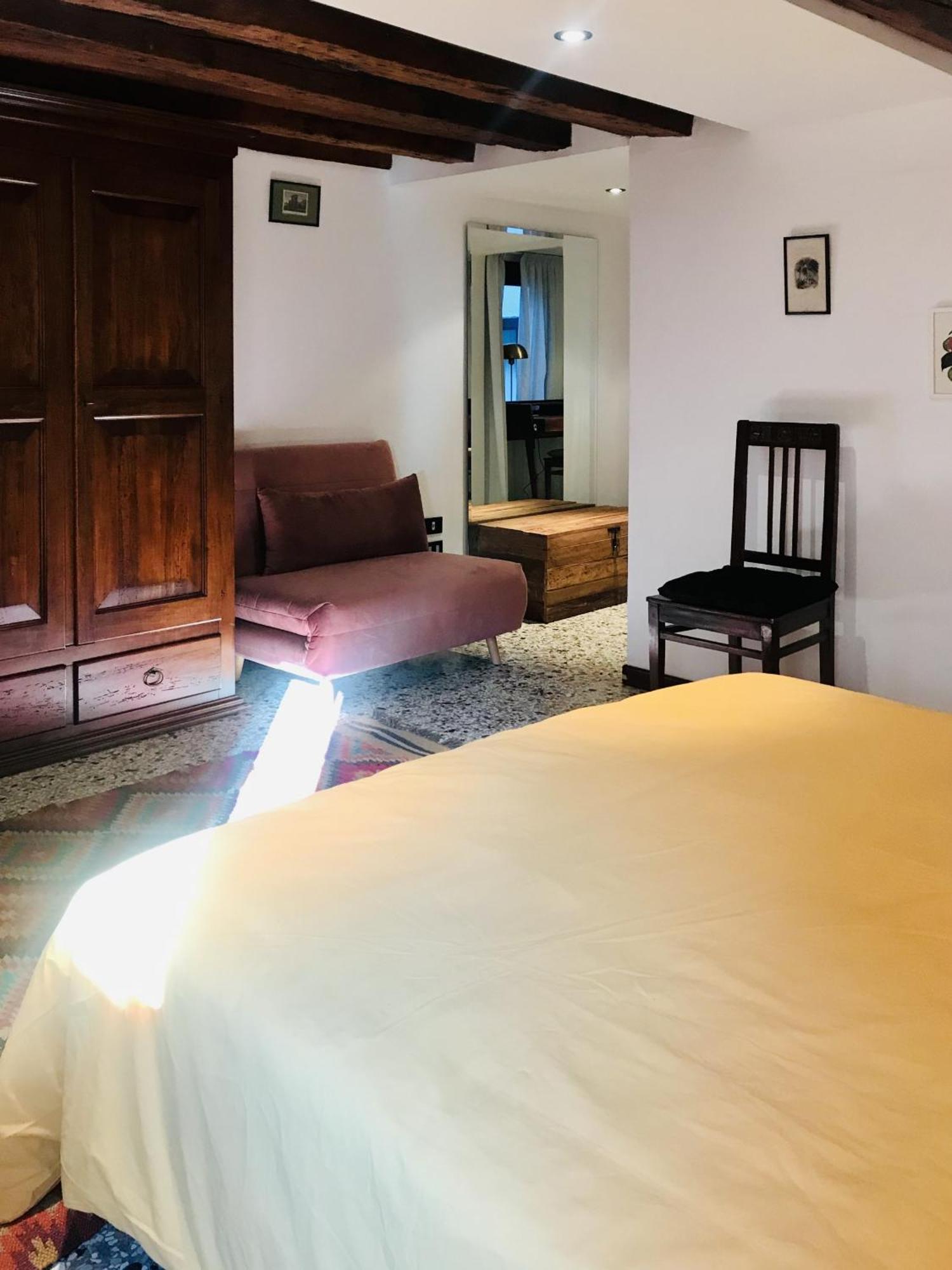 Remedio At Locappart Venise