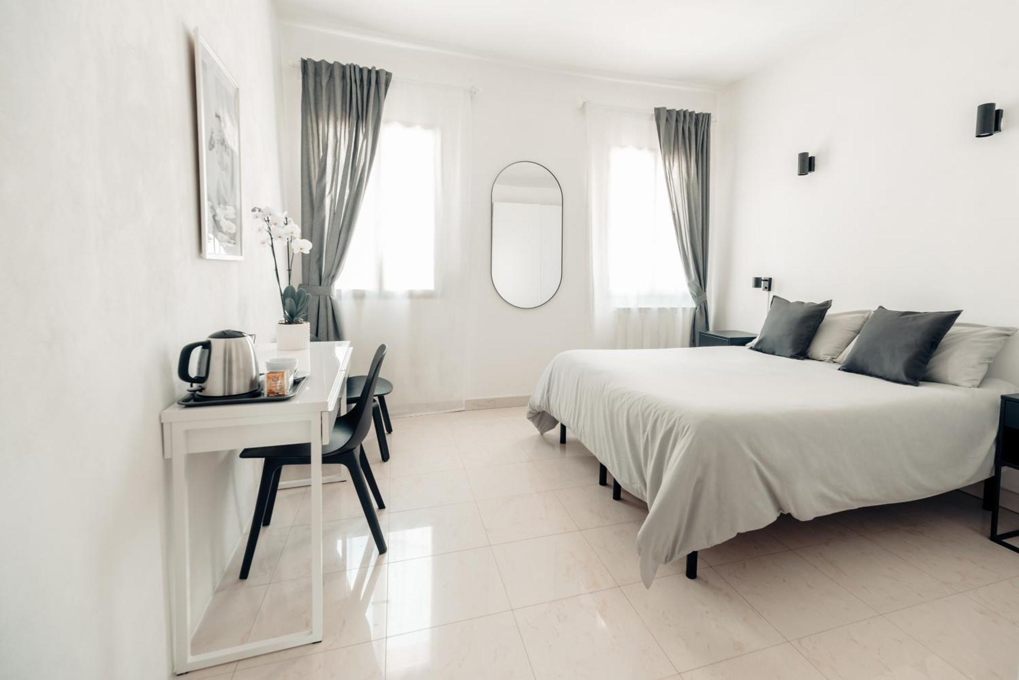 Ca Zorzi - 2 Minutes From Biennale & Canal View - Ape G Appartement Venetië
