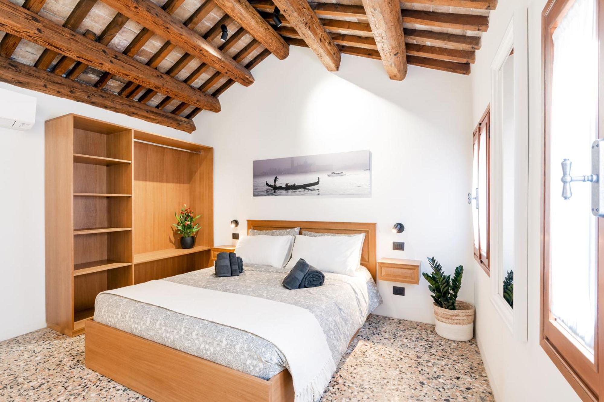 Intera Palazzina Al Centro Di Hébergement de vacances *