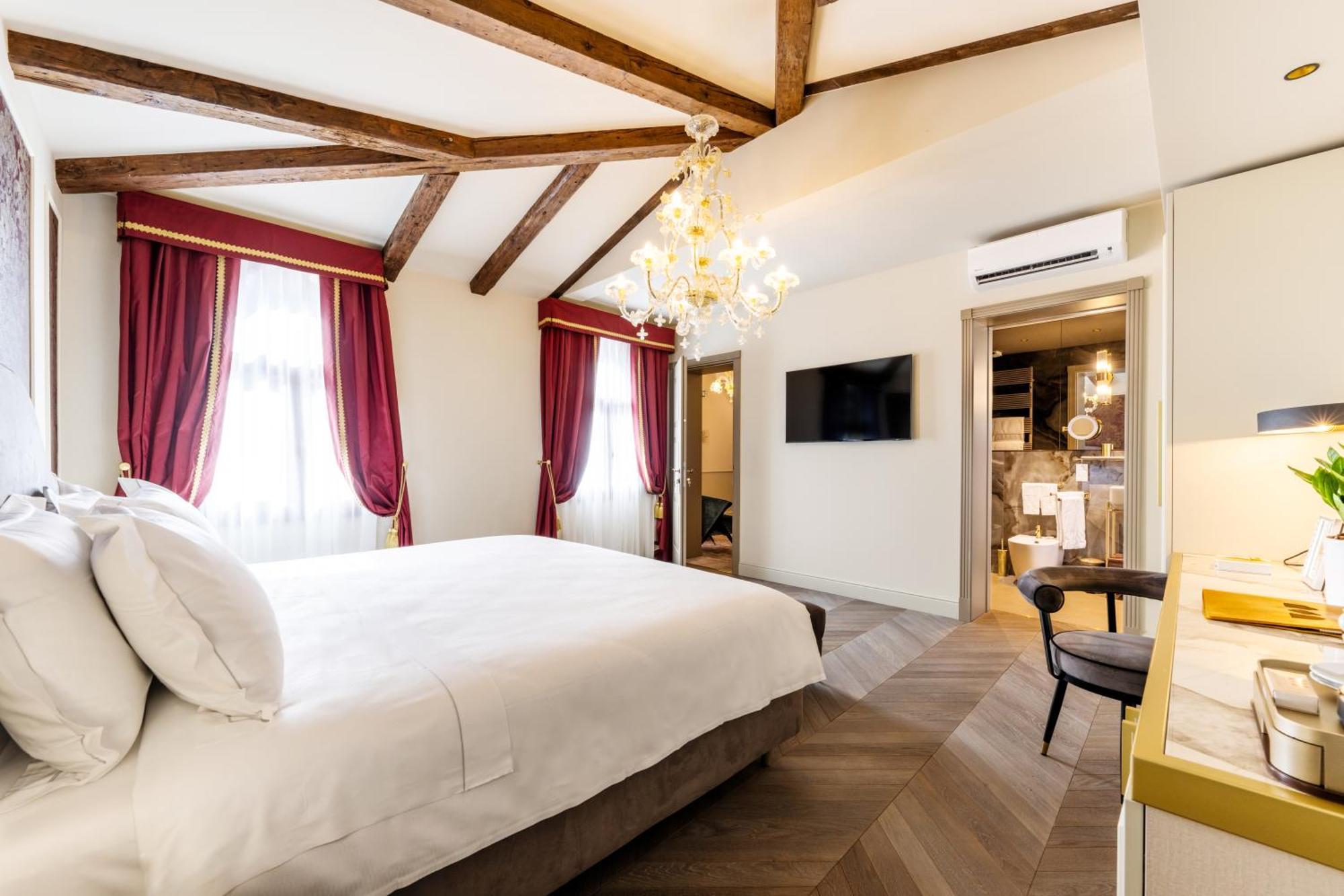Hotel Doni