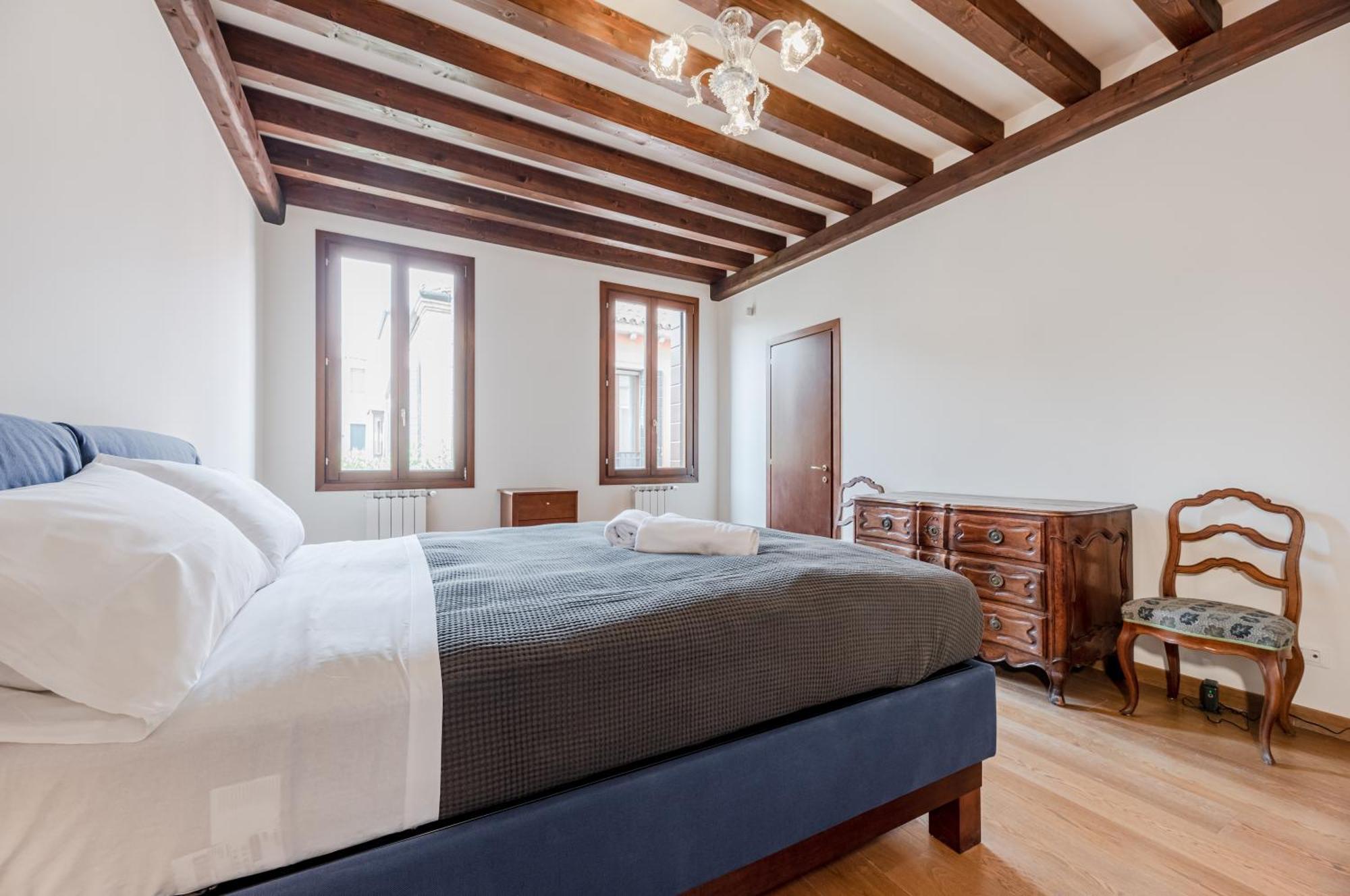 Apartment Elegant 7 Minutes From Piazza San Marco!