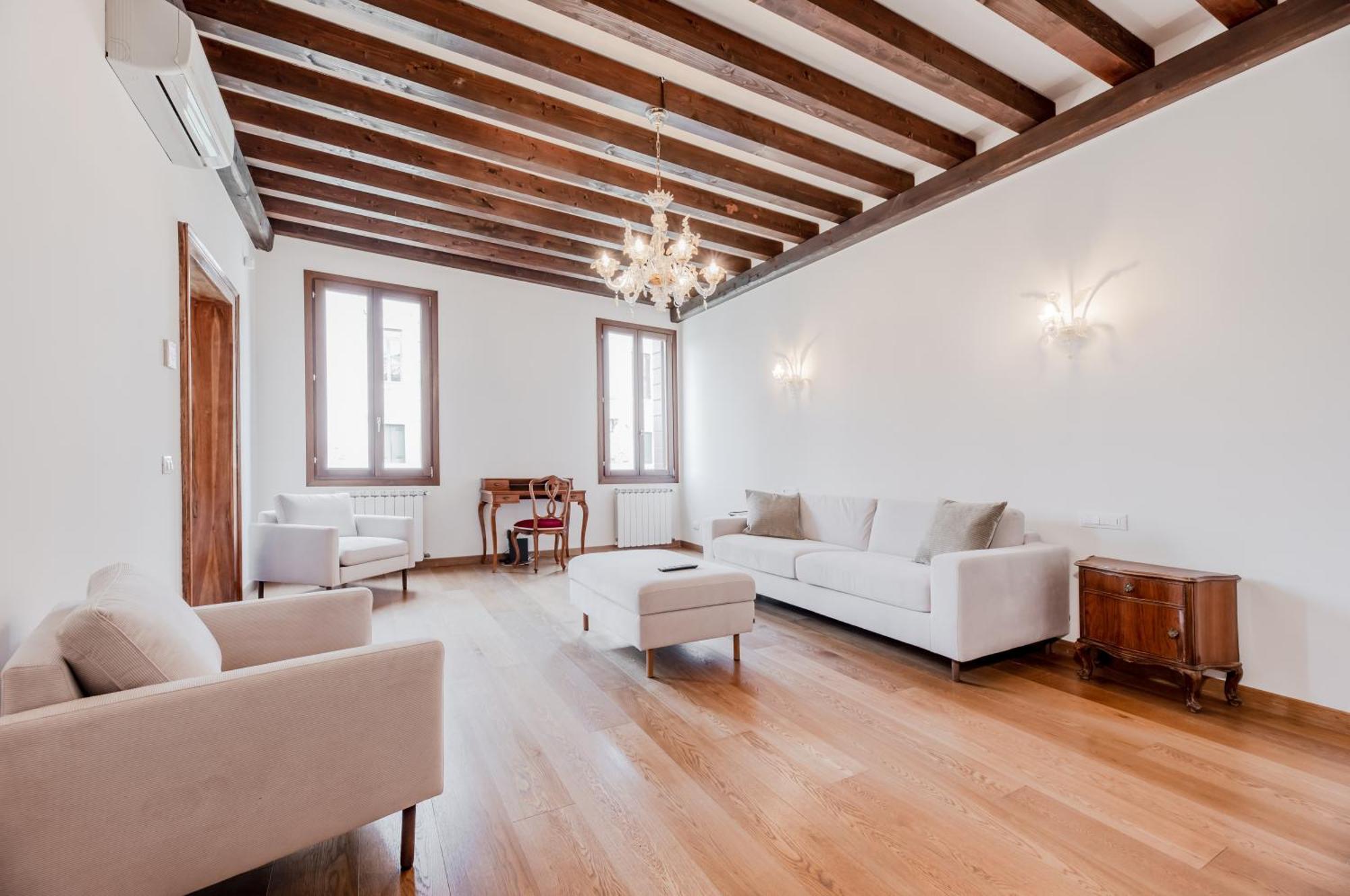 Elegant 7 Minutes From Piazza San Marco! * Venedig