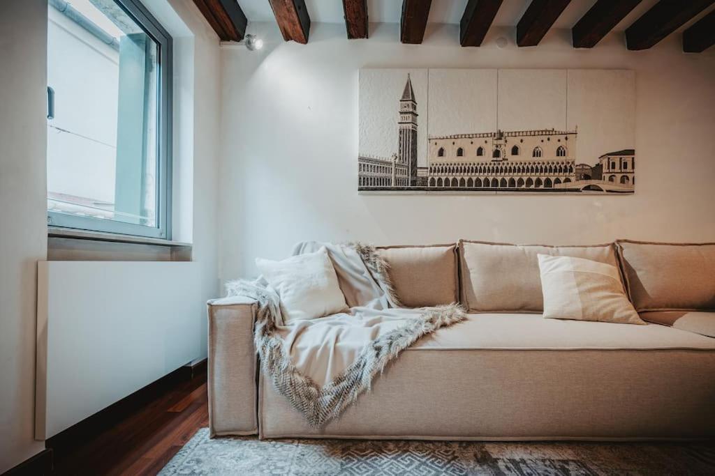 2 Min Da Piazza San Marco L-home Appartamento