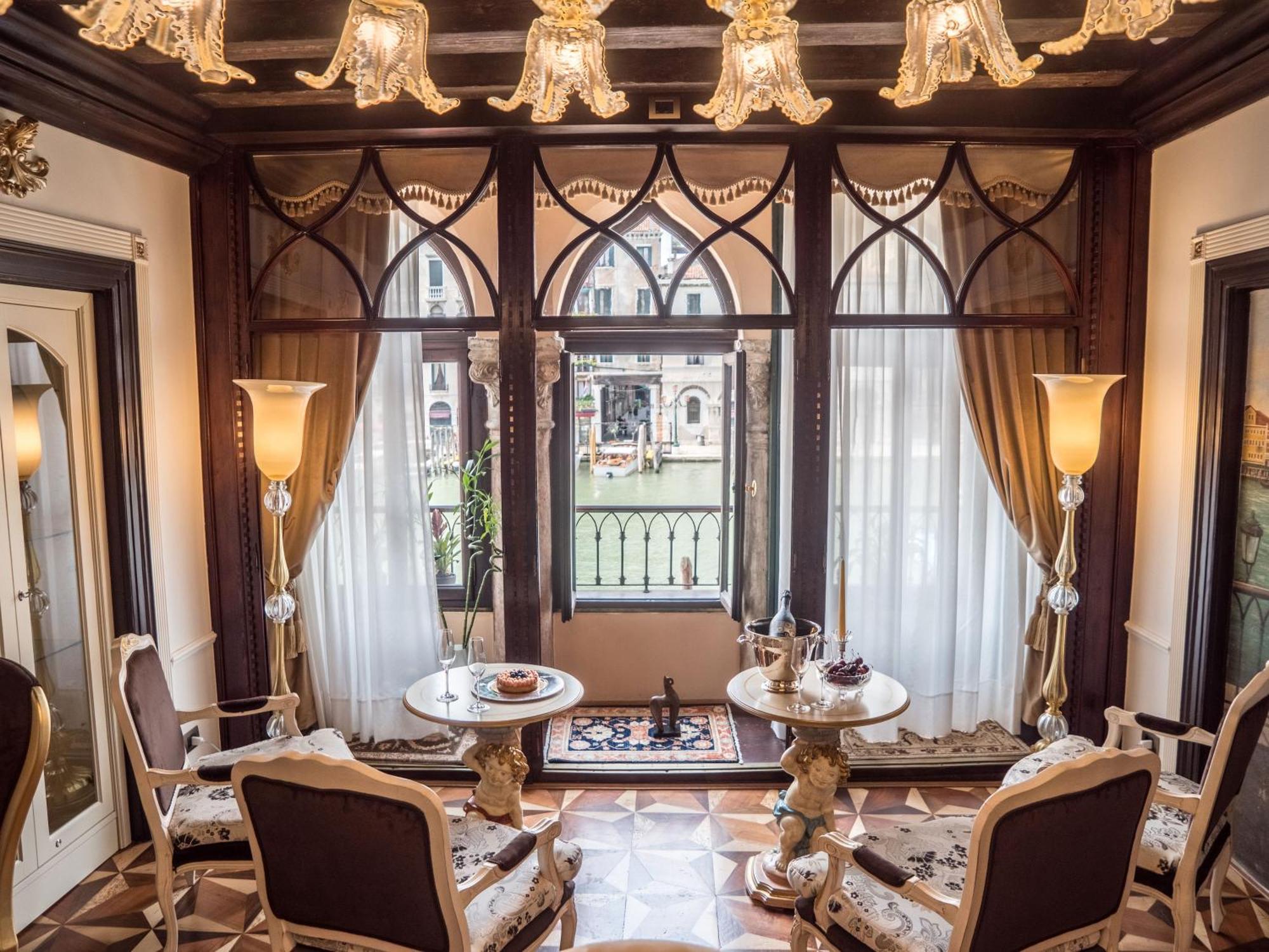 Egò Boutique The Silk Road Venise