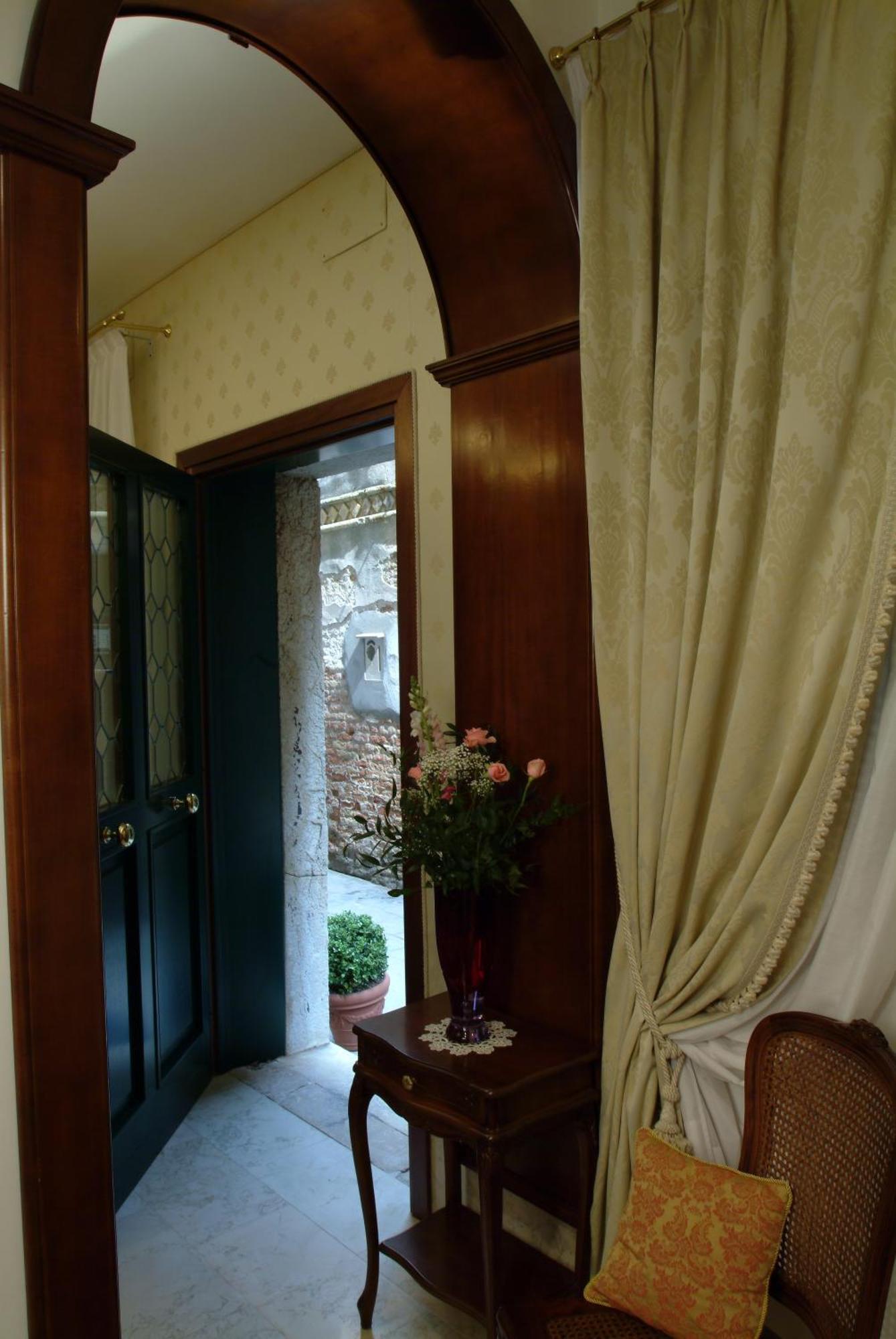 Apostoli Palace 3* Venise