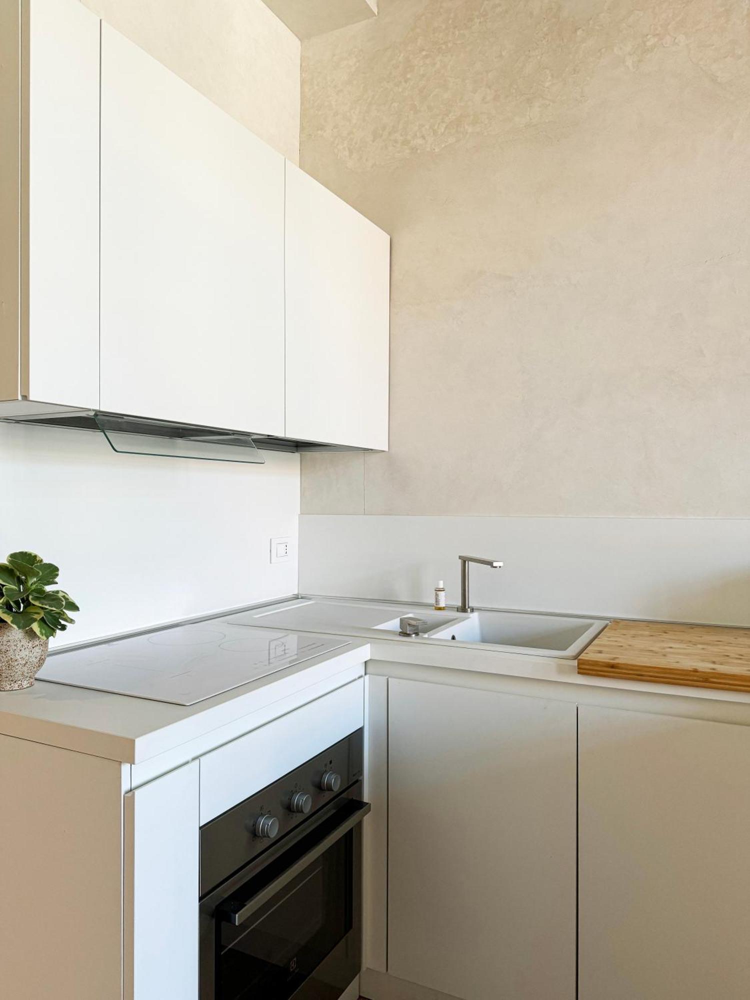 Appartement Central Luxury ~ Jacuzzi + Patio A/c *
