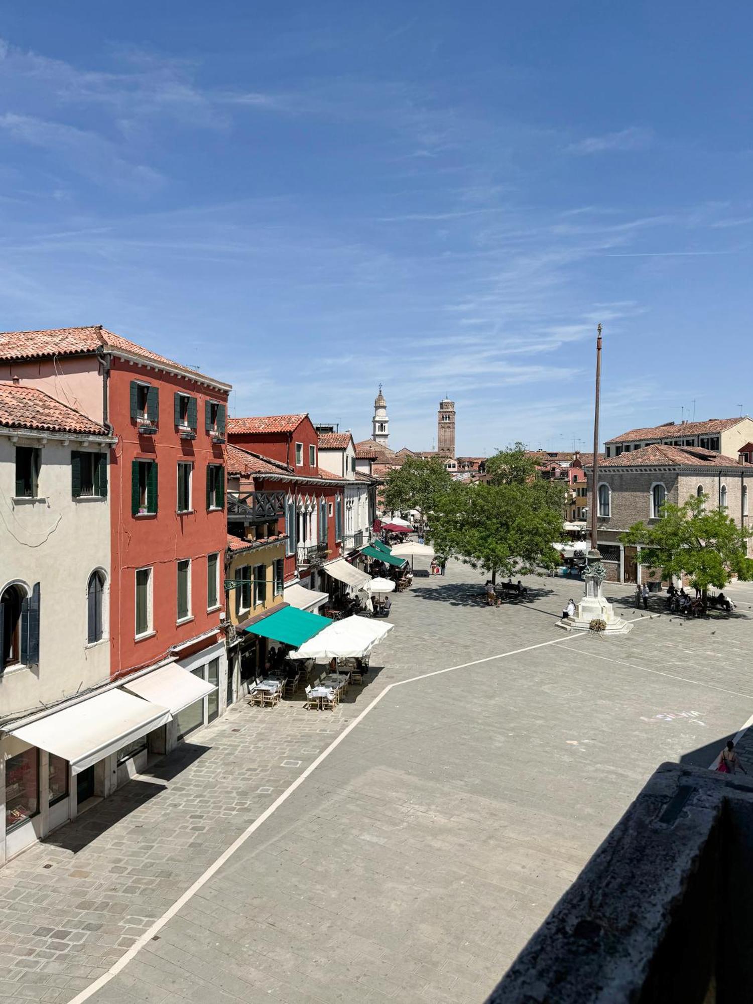 Appartement Central Luxury ~ Jacuzzi + Patio A/c
