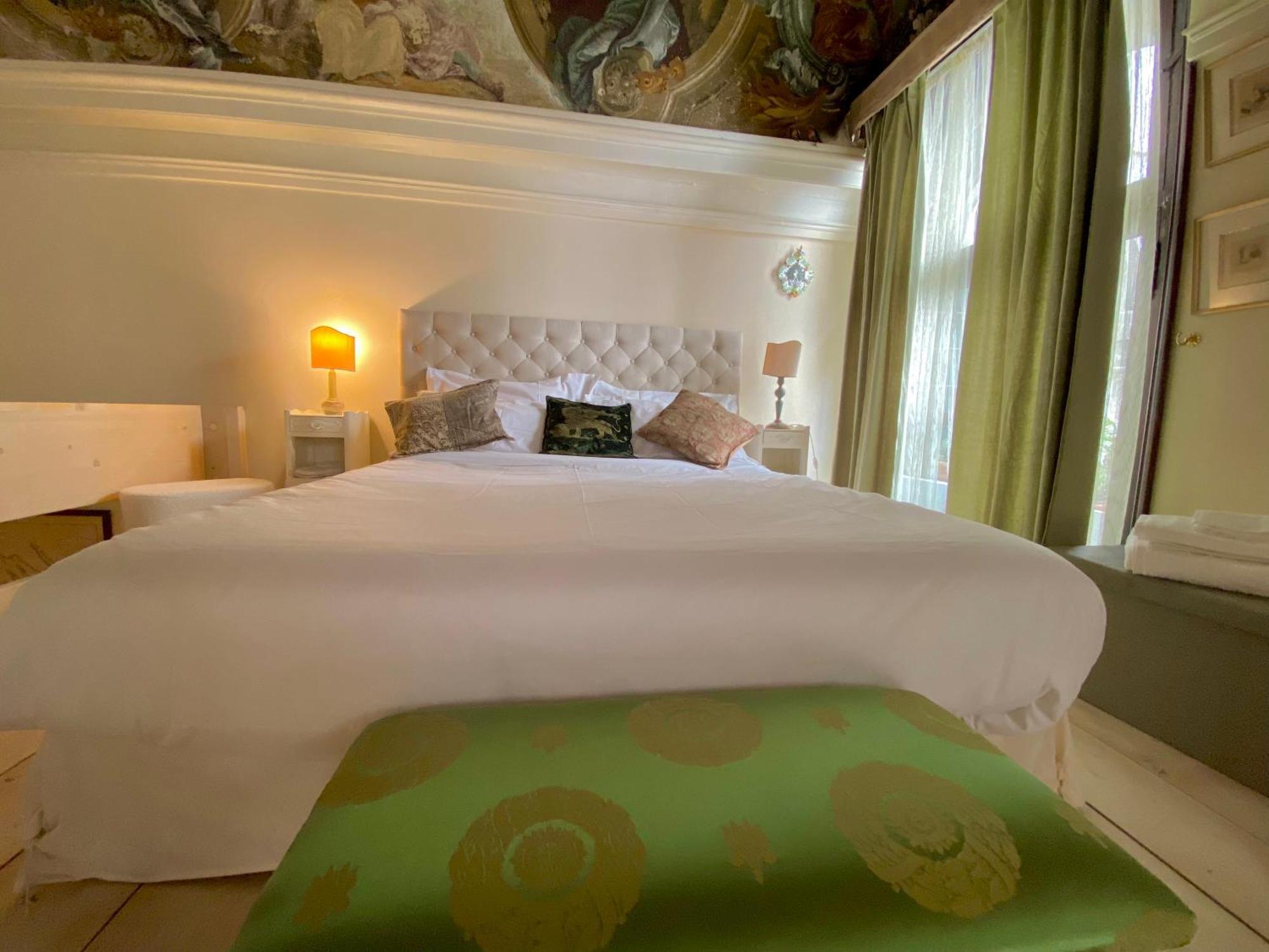 Palace Luxury *